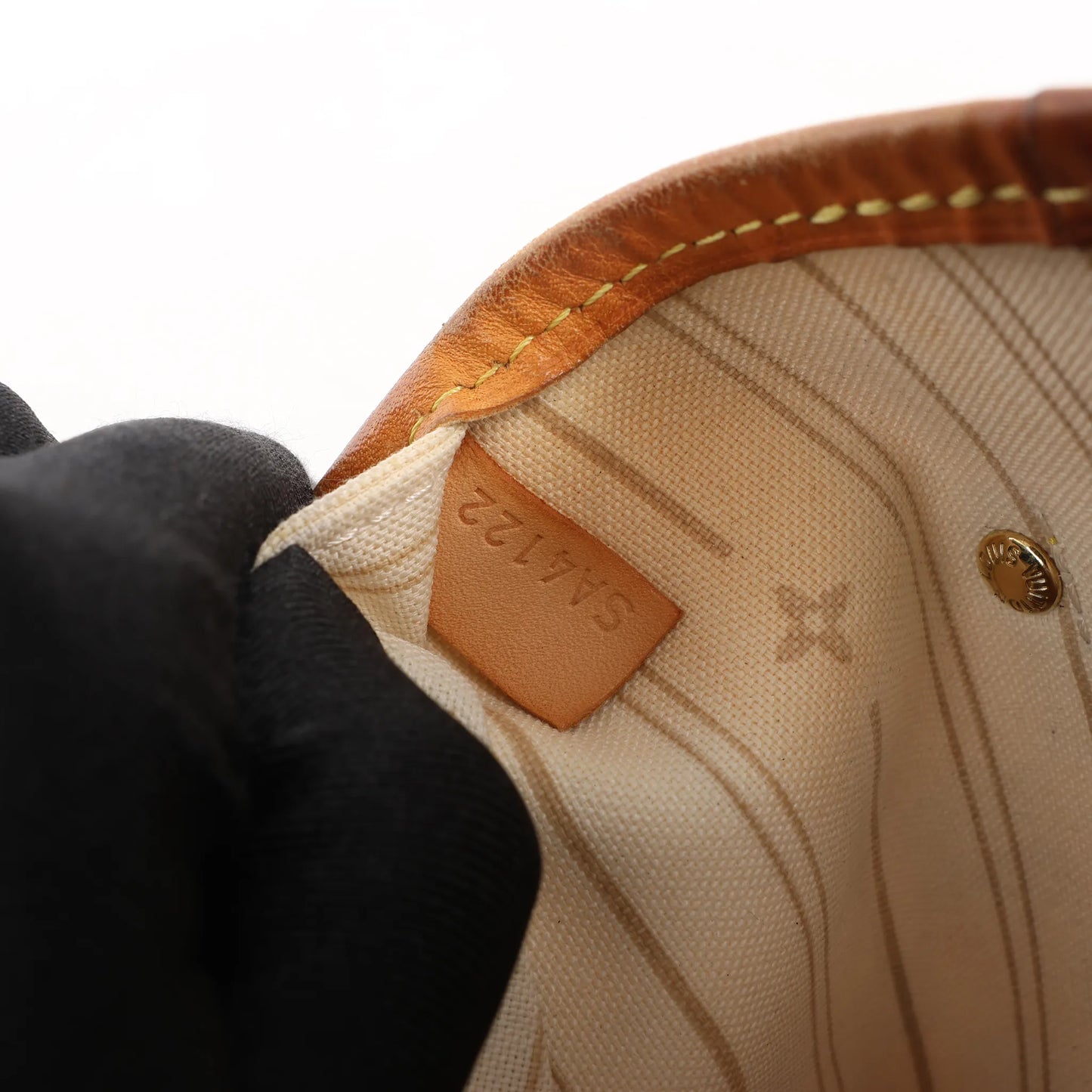 Louis Vuitton Neverfull MM Damier Azur Shoulder Bag in Beige N51107