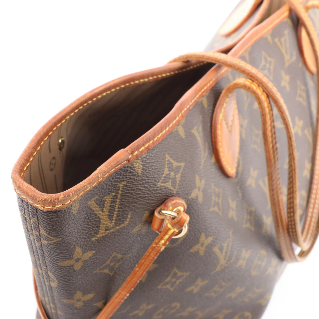 Louis Vuitton Neverfull MM Monogram Shoulder Bag in Brown M40156