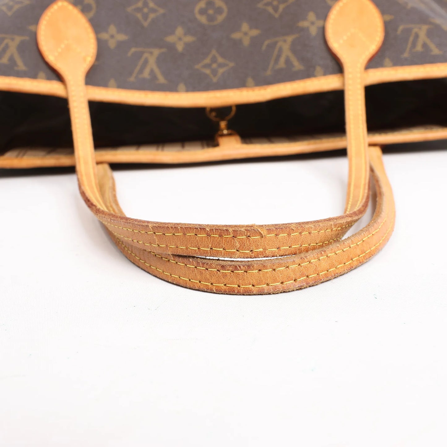 Louis Vuitton Monogram Neverfull MM Shoulder Bag M40156
