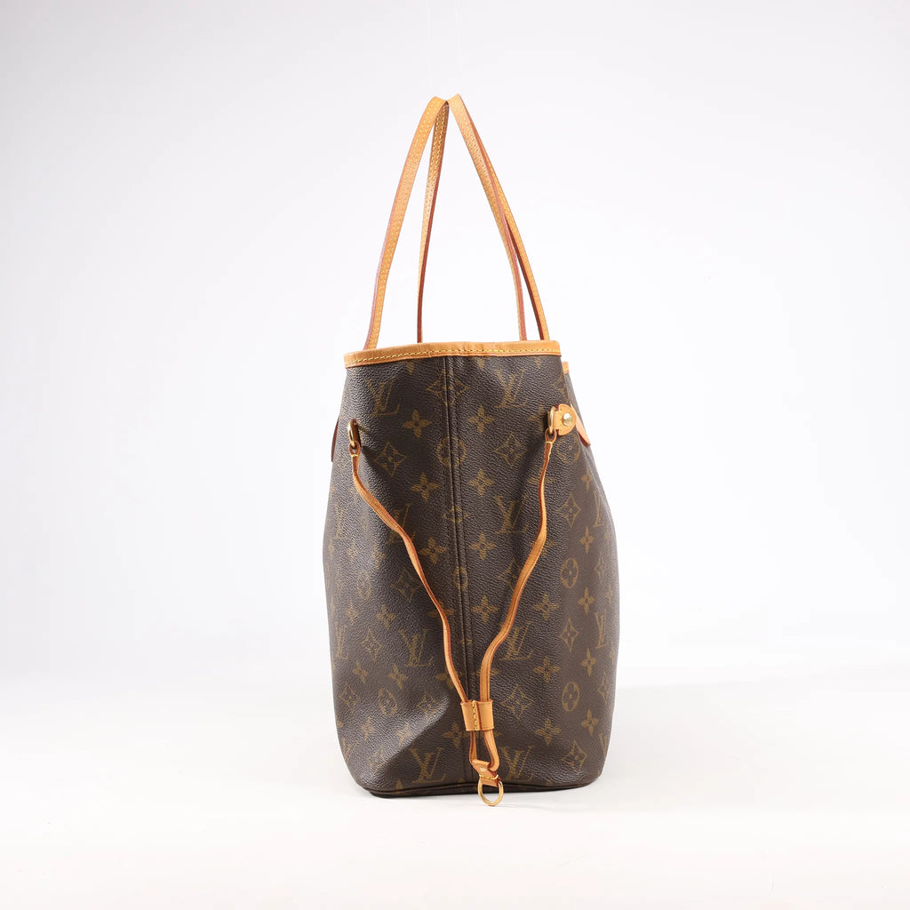 Louis Vuitton Monogram Neverfull MM Shoulder Bag in Brown M40156