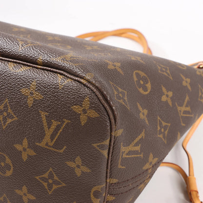 Louis Vuitton Monogram Neverfull MM Shoulder Bag in Brown M40156