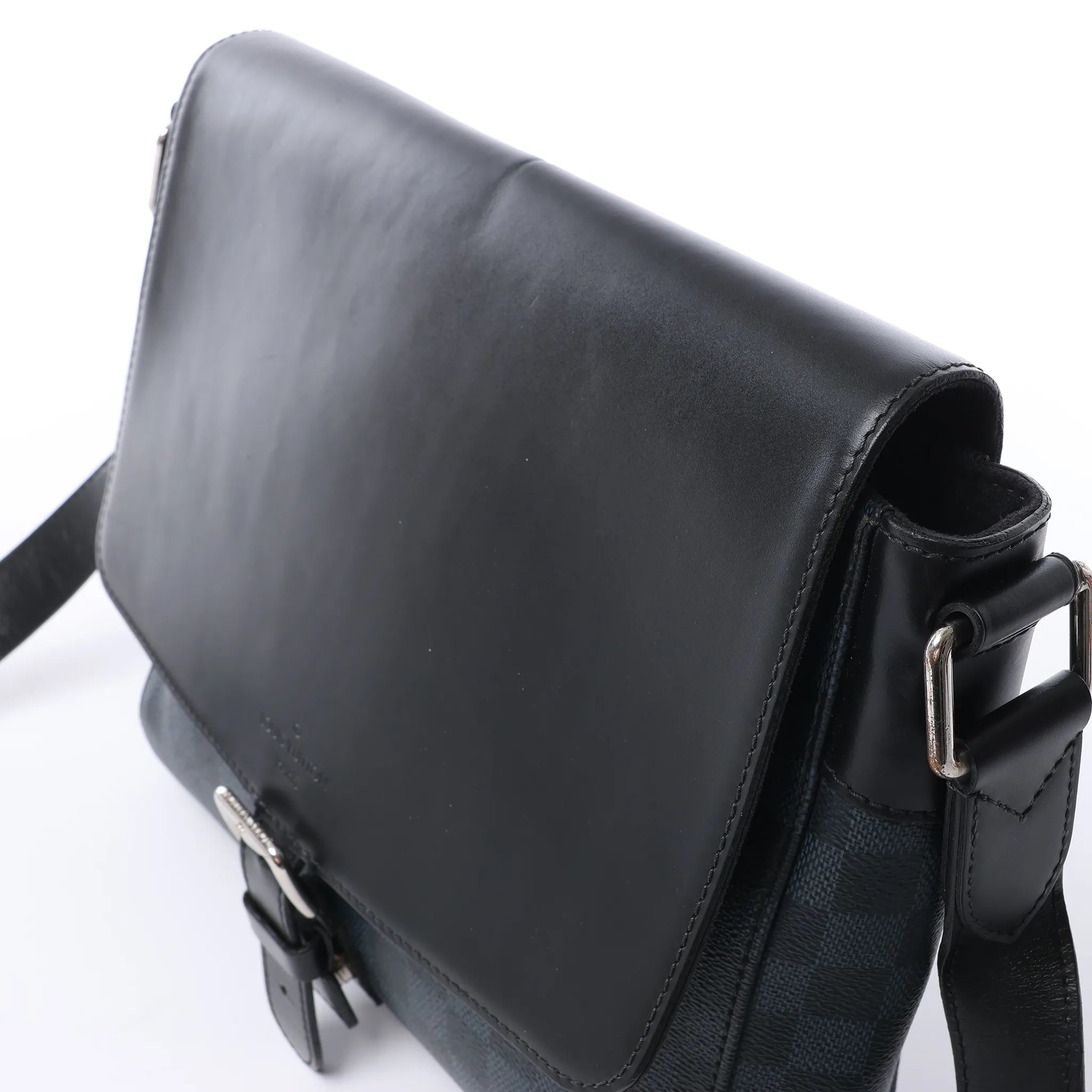 Louis Vuitton Newport PM Damier Cobalt Messenger Crossbody Bag in Black x Navy N41587