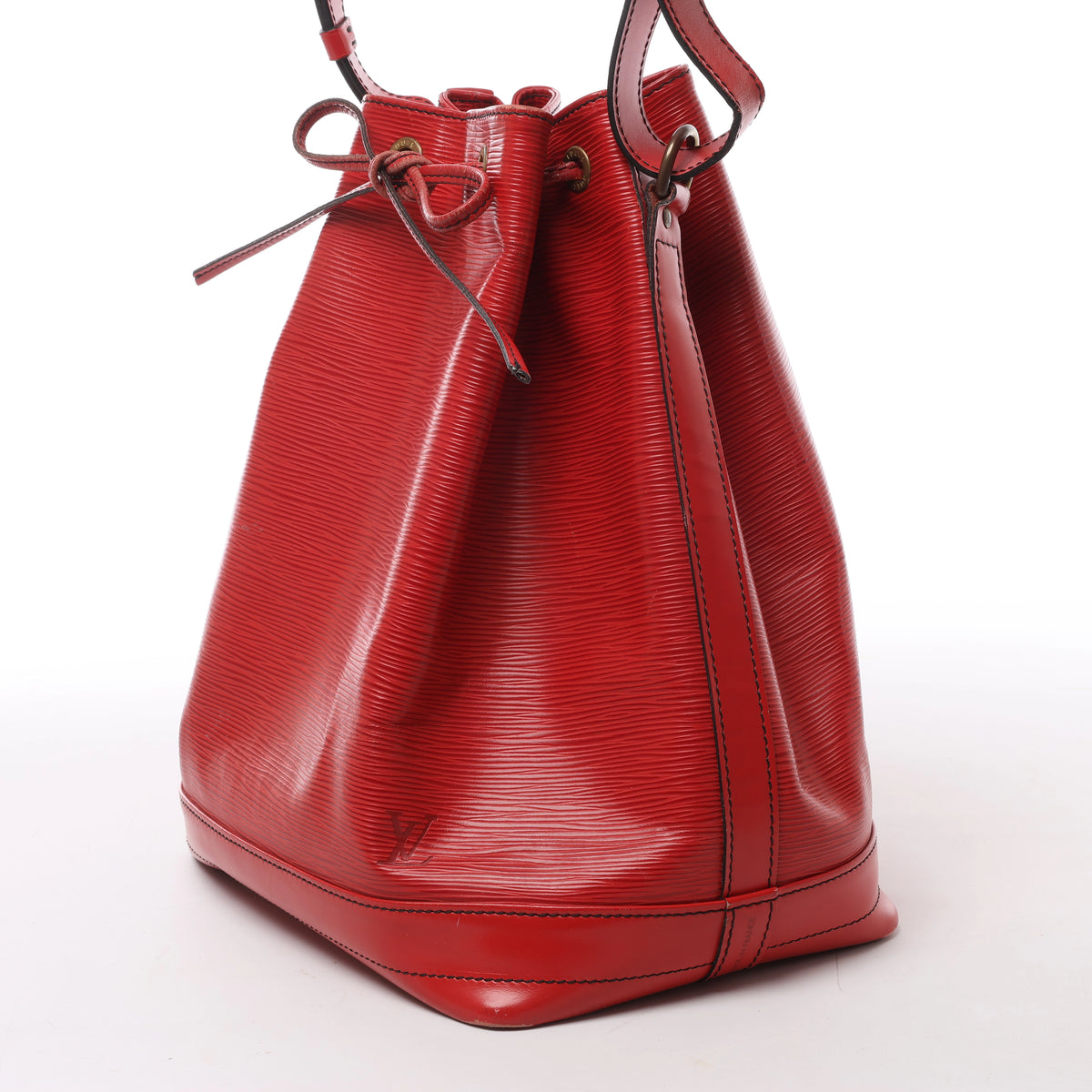 Louis Vuitton Noe Epi Leather Shoulder Bag in Red M44007