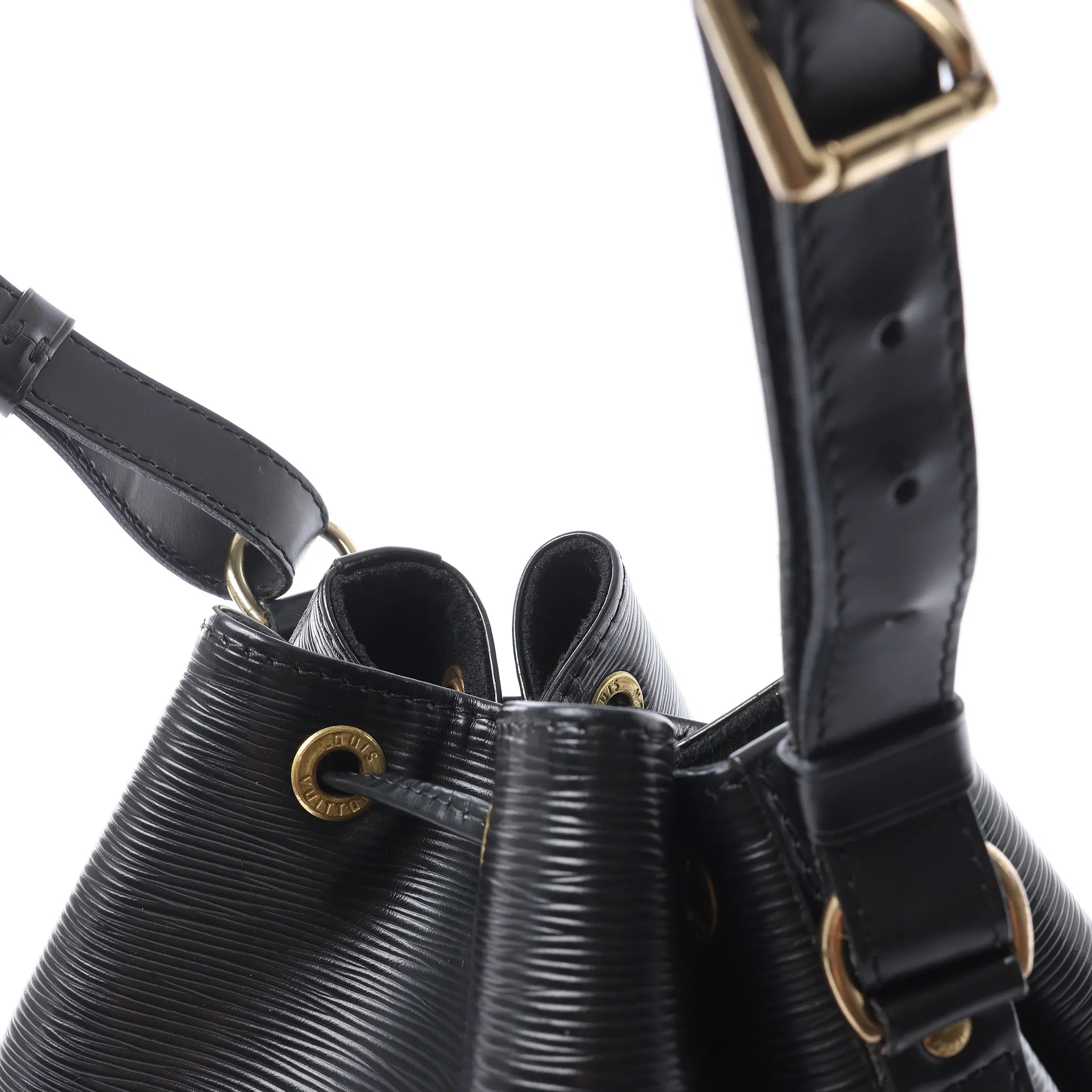 Louis Vuitton Noe Epi Leather Shoulder Bag in Black M59002