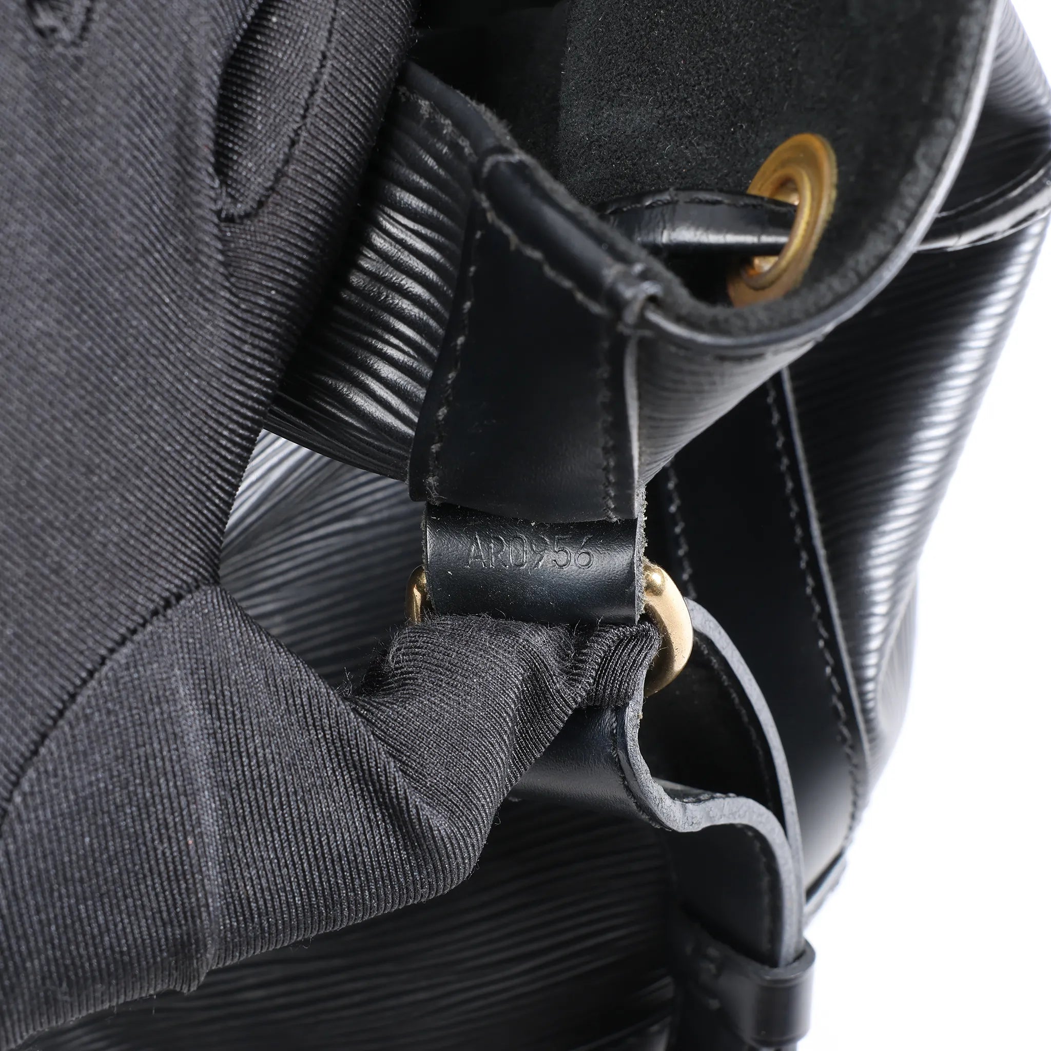 Louis Vuitton Noe Epi Leather Shoulder Bag in Black M59002
