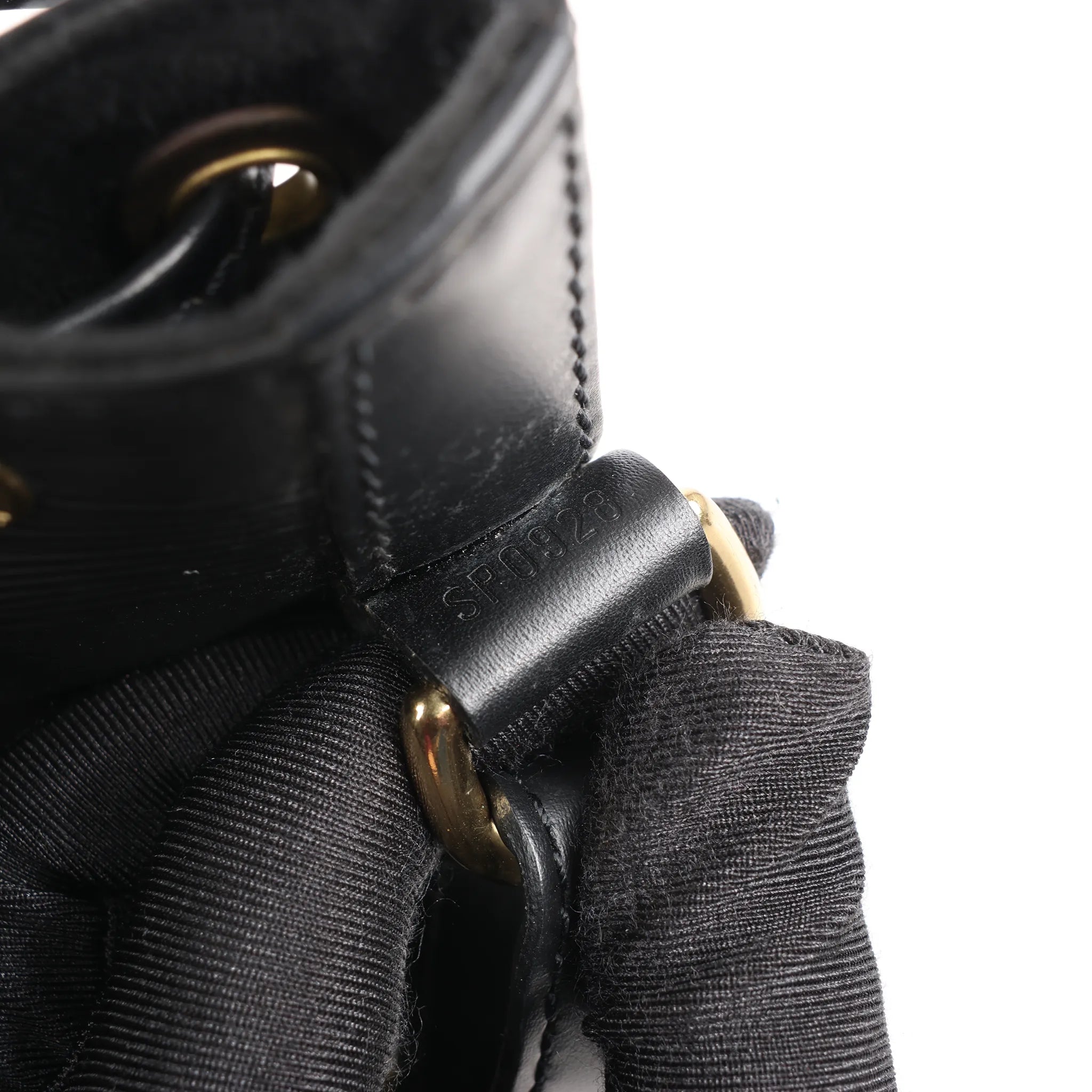 Louis Vuitton Noe Epi Leather Shoulder Bag in Black M59002