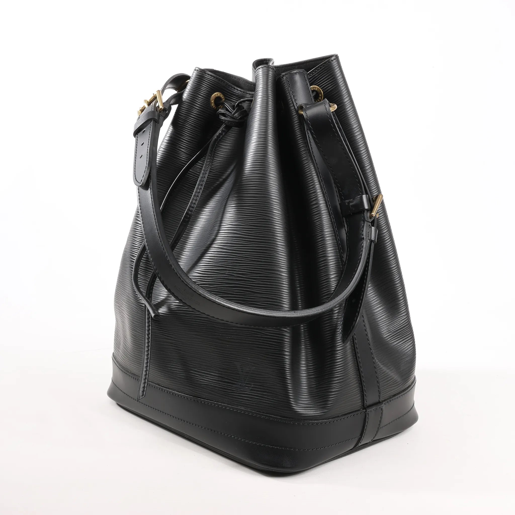 Louis Vuitton Noe Epi Leather Shoulder Bag in Black M59002