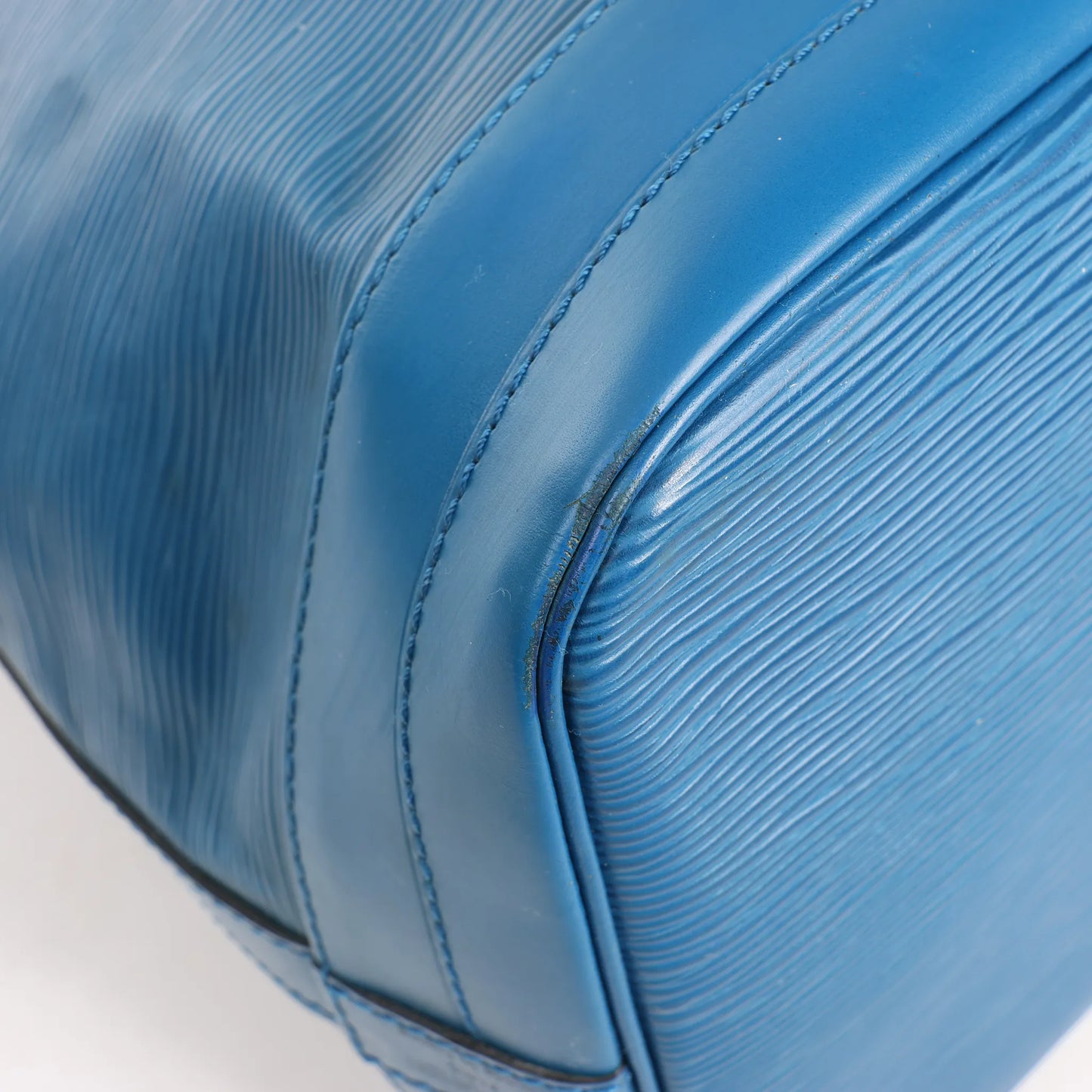 Louis Vuitton Noe Epi Leather Shoulder Bag in Blue