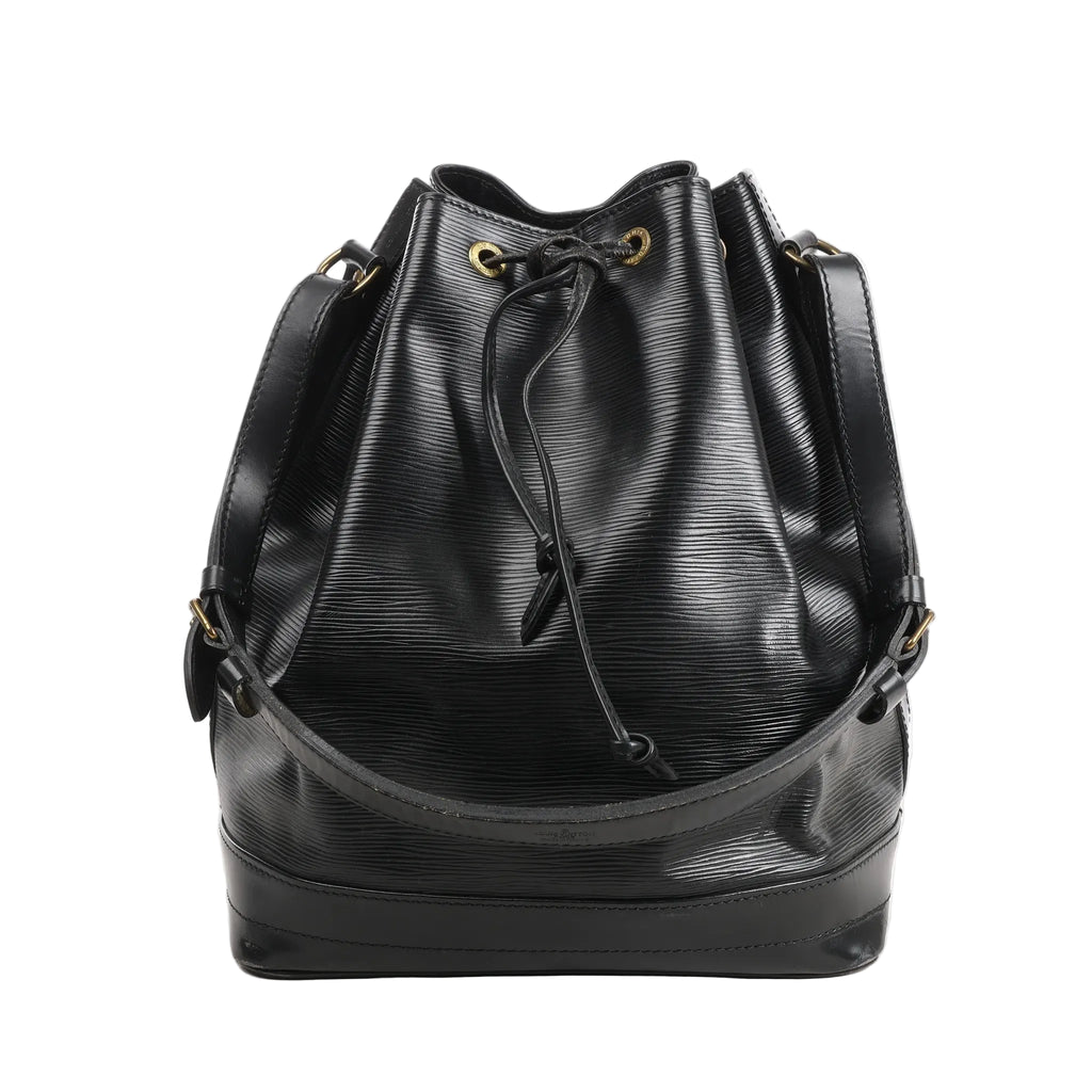 Louis Vuitton Noé M59002 shoulder bag in textured black Epi leather with a drawstring closure, gold-tone eyelets, and an adjustable leather strap.
