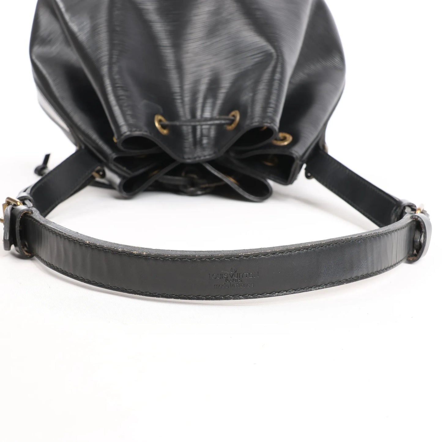 Louis Vuitton Noe Epi Leather Shoulder Bag in Black M59002