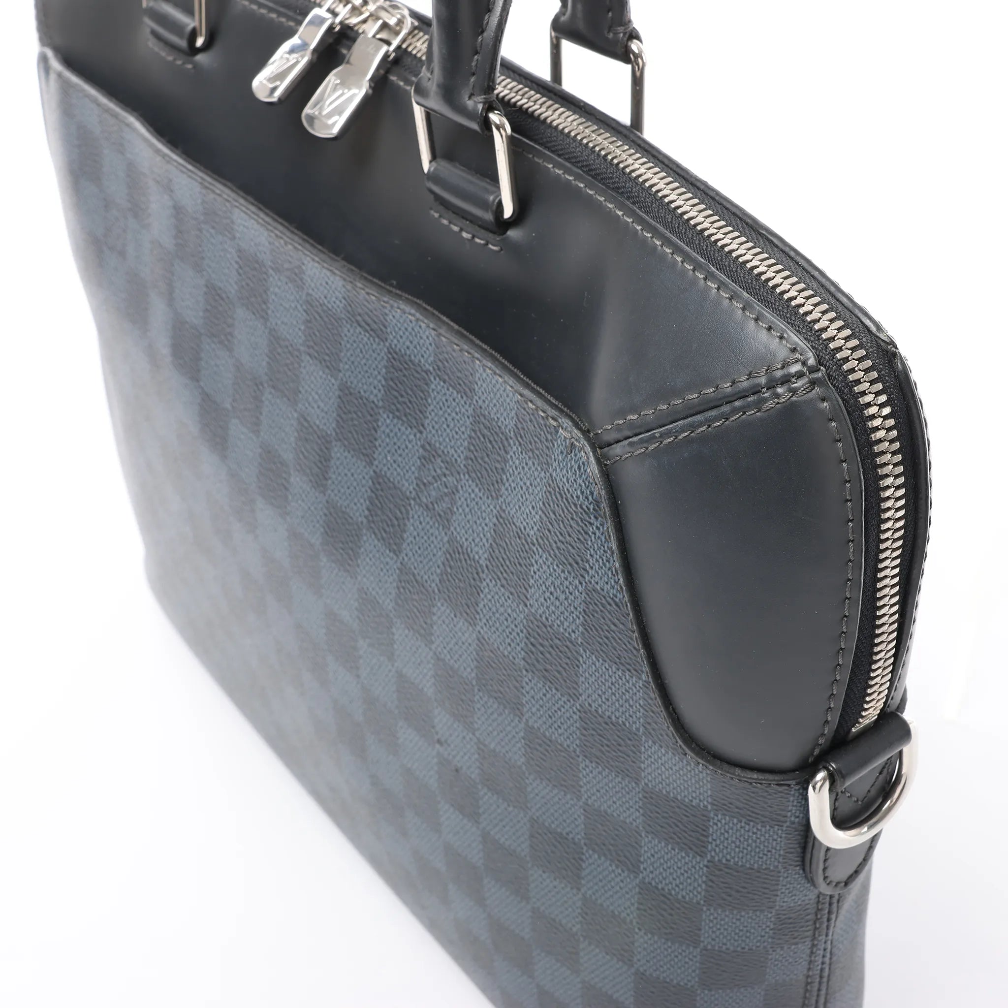 Louis Vuitton Oliver Damier Cobalt Handbag in Black x Navy Blue N51199