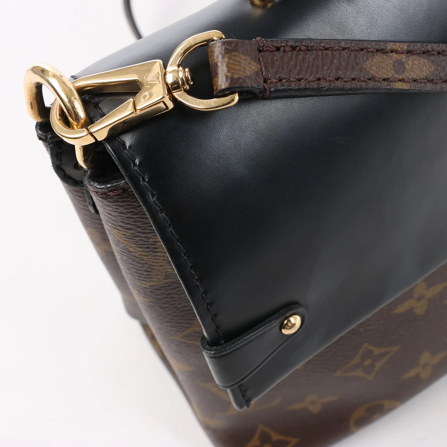 Sac à main Louis Vuitton en toile Monogram, une poignée, rabat, MM, 2 voies, M43125