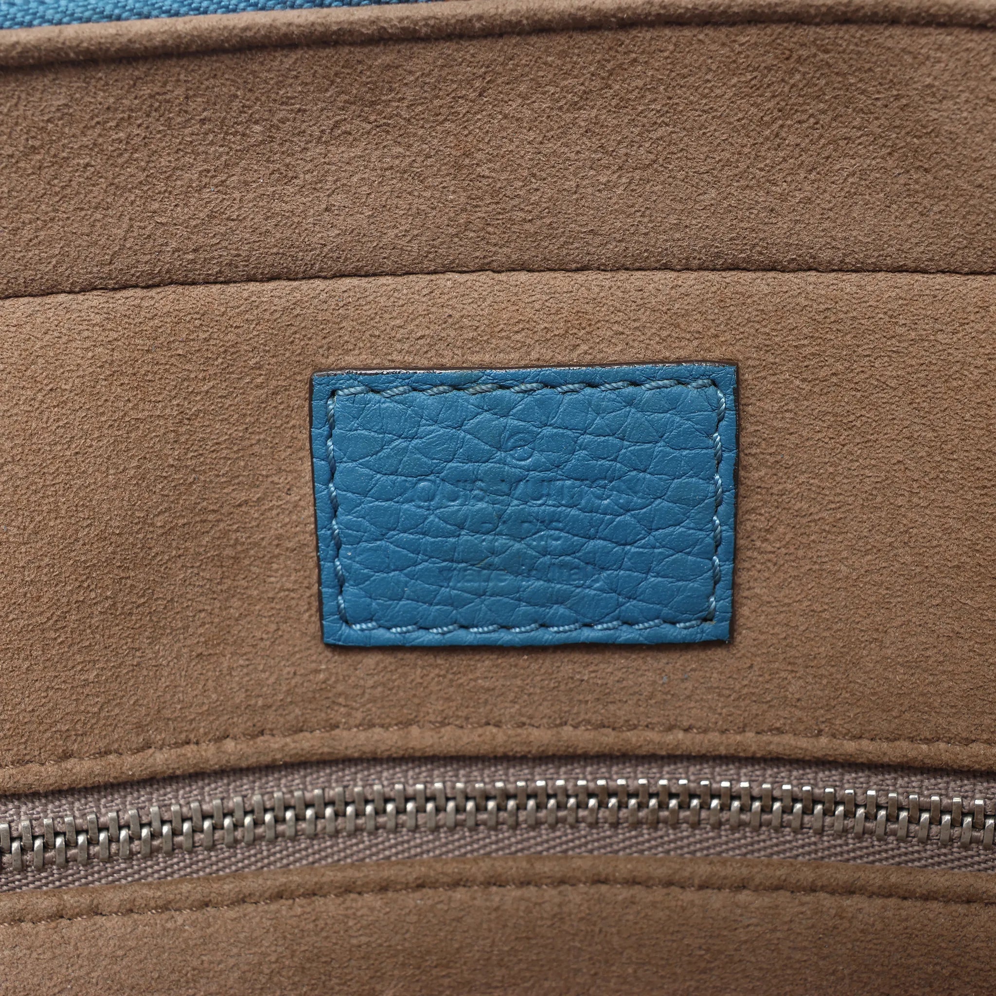 Louis Vuitton Porte Documents Voyages Cuir Taurillon Handbag in Blue M56000