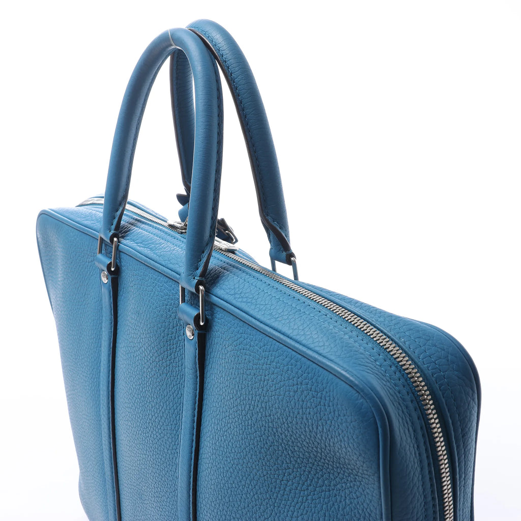 Louis Vuitton Porte Documents Voyages Cuir Taurillon Handbag in Blue M56000