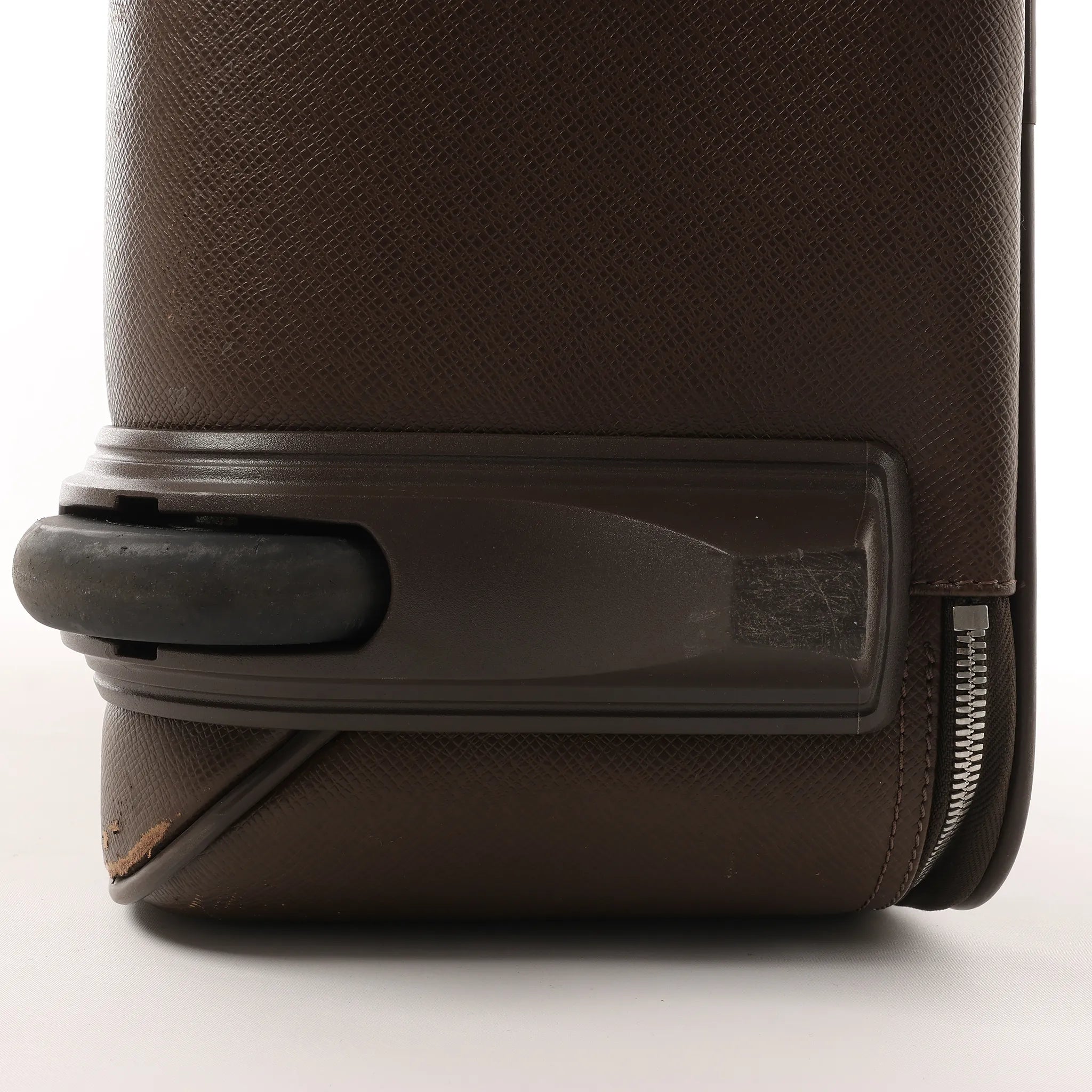 Louis Vuitton Pegase 45 Taiga Leather Travel Bag in Brown M23314