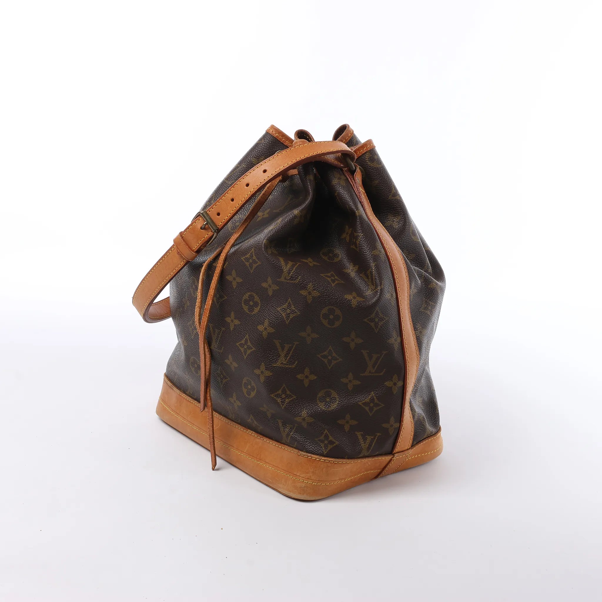 Louis Vuitton Noe Monogram Canvas Shoulder Bag in Brown M40818