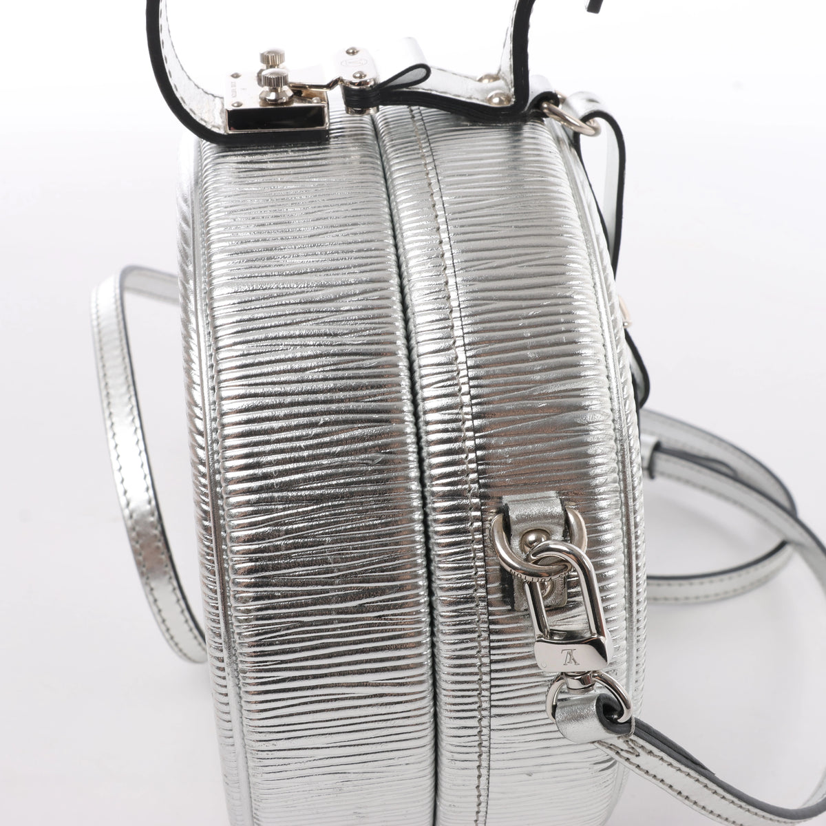 Louis Vuitton Petite Boite Chapeau Epi Leather Crossbody Bag in Silver M53074