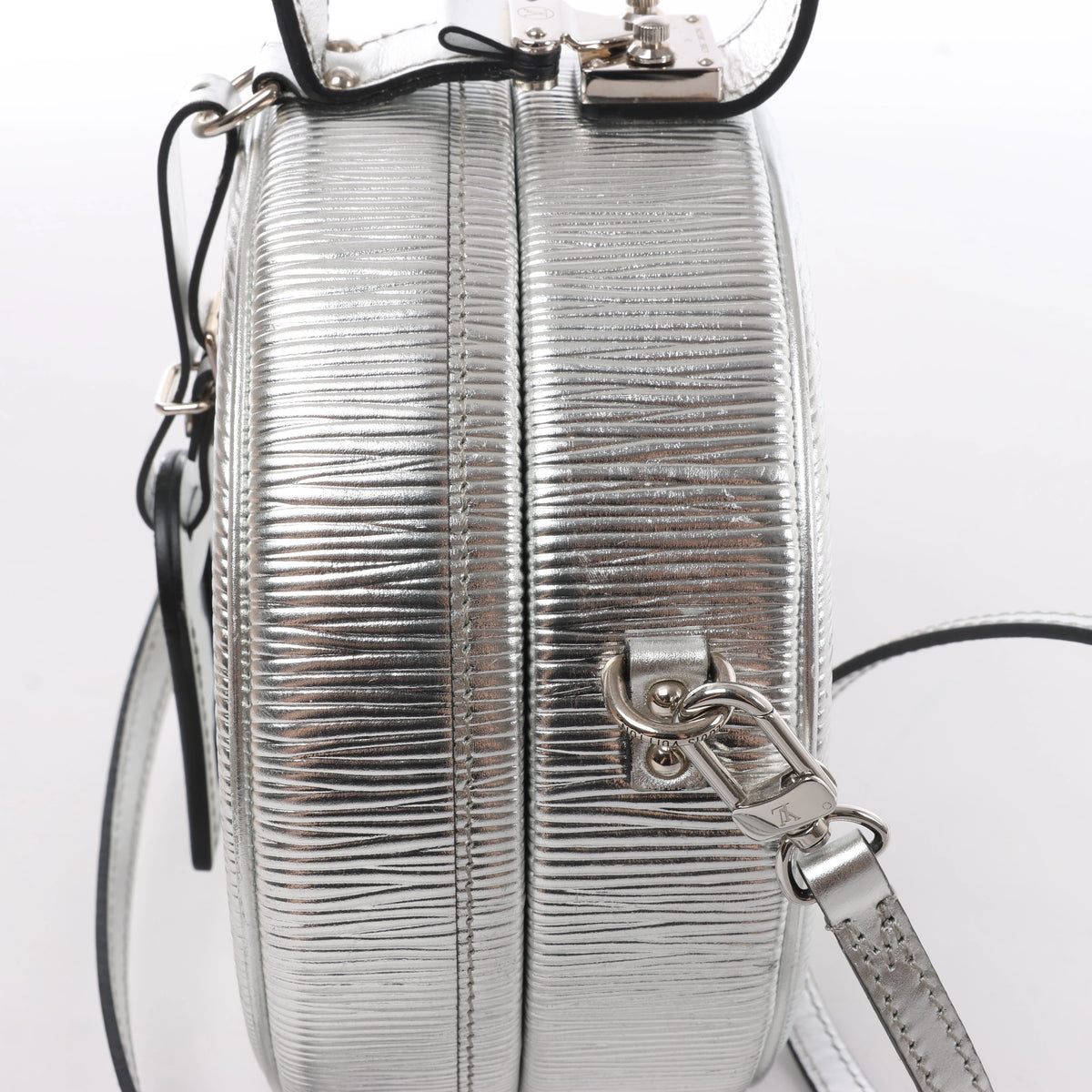 Louis Vuitton Petite Boite Chapeau Epi Leather Crossbody Bag in Silver M53074