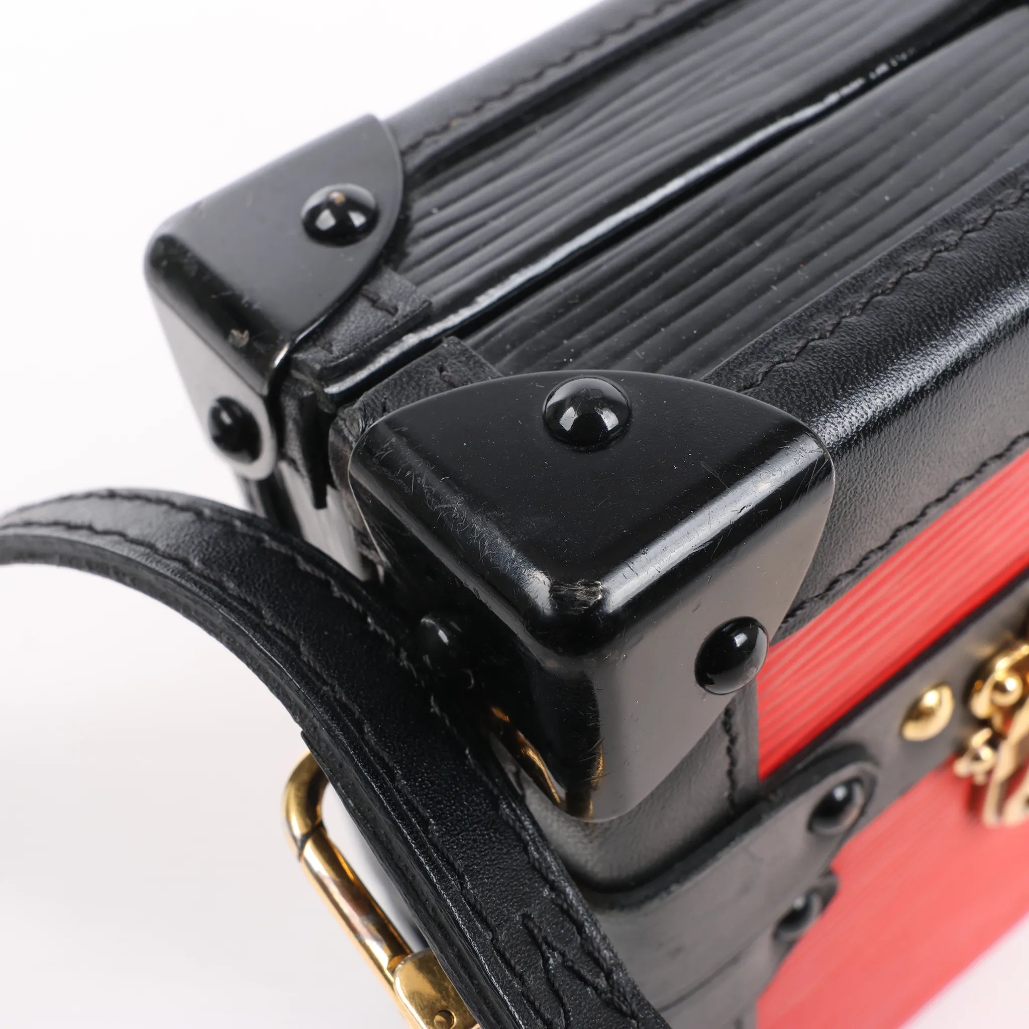 Bolso de hombro Louis Vuitton Petite Mull Epi de piel en rojo y negro M54651