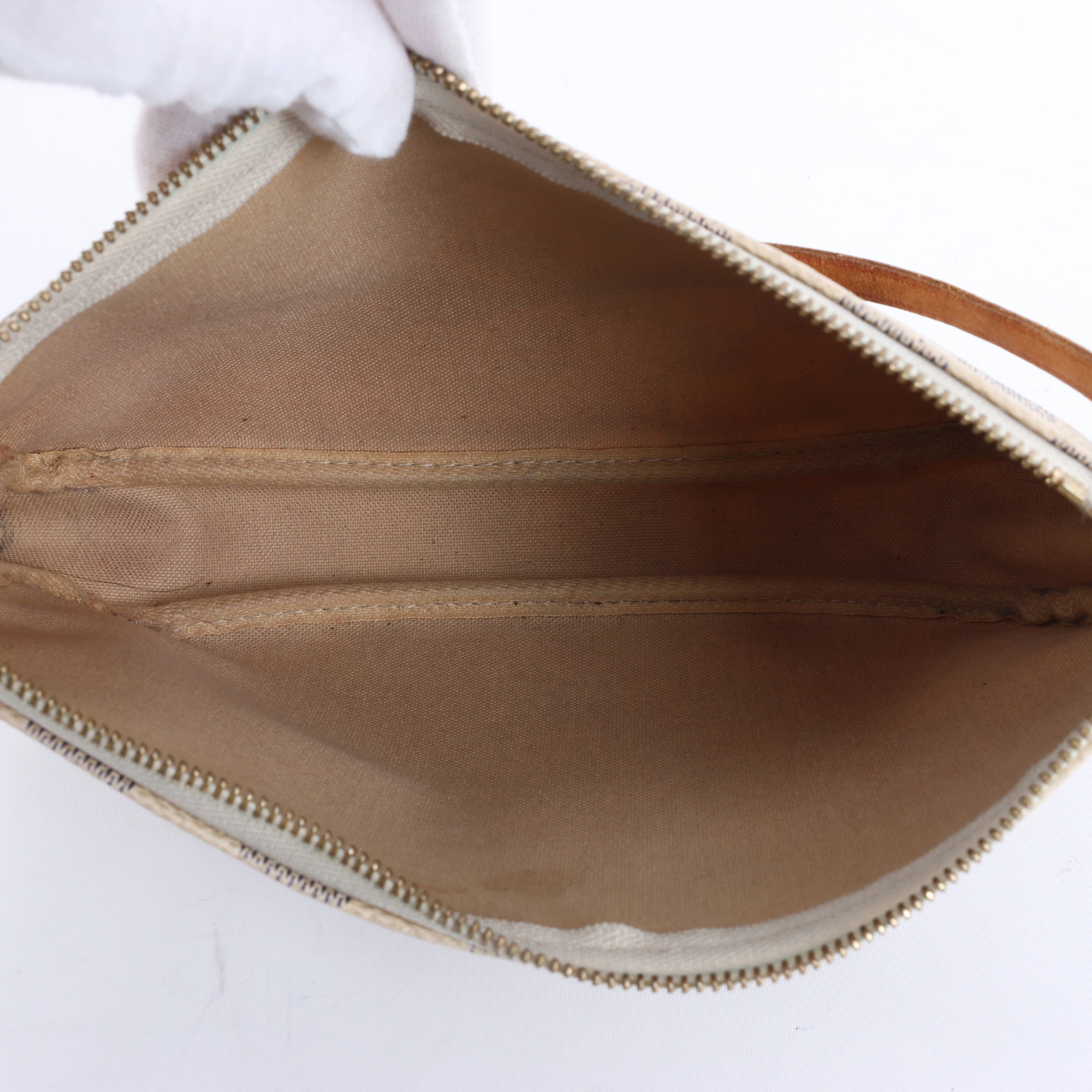 Louis Vuitton Pochette Accessoire Damier Azur Handbag in Beige N51986