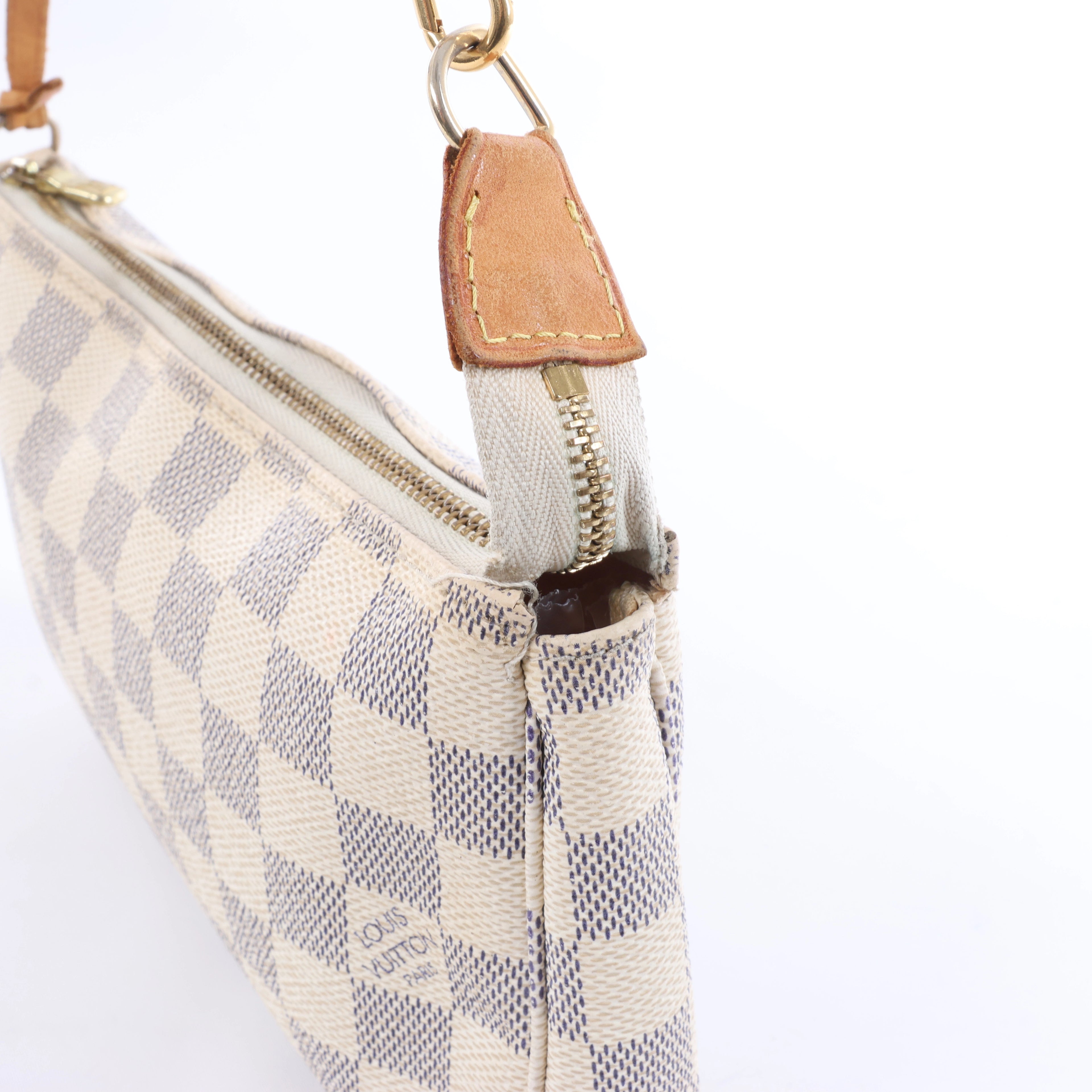 Louis Vuitton Pochette Accessoire Damier Azur Handbag in Beige N51986