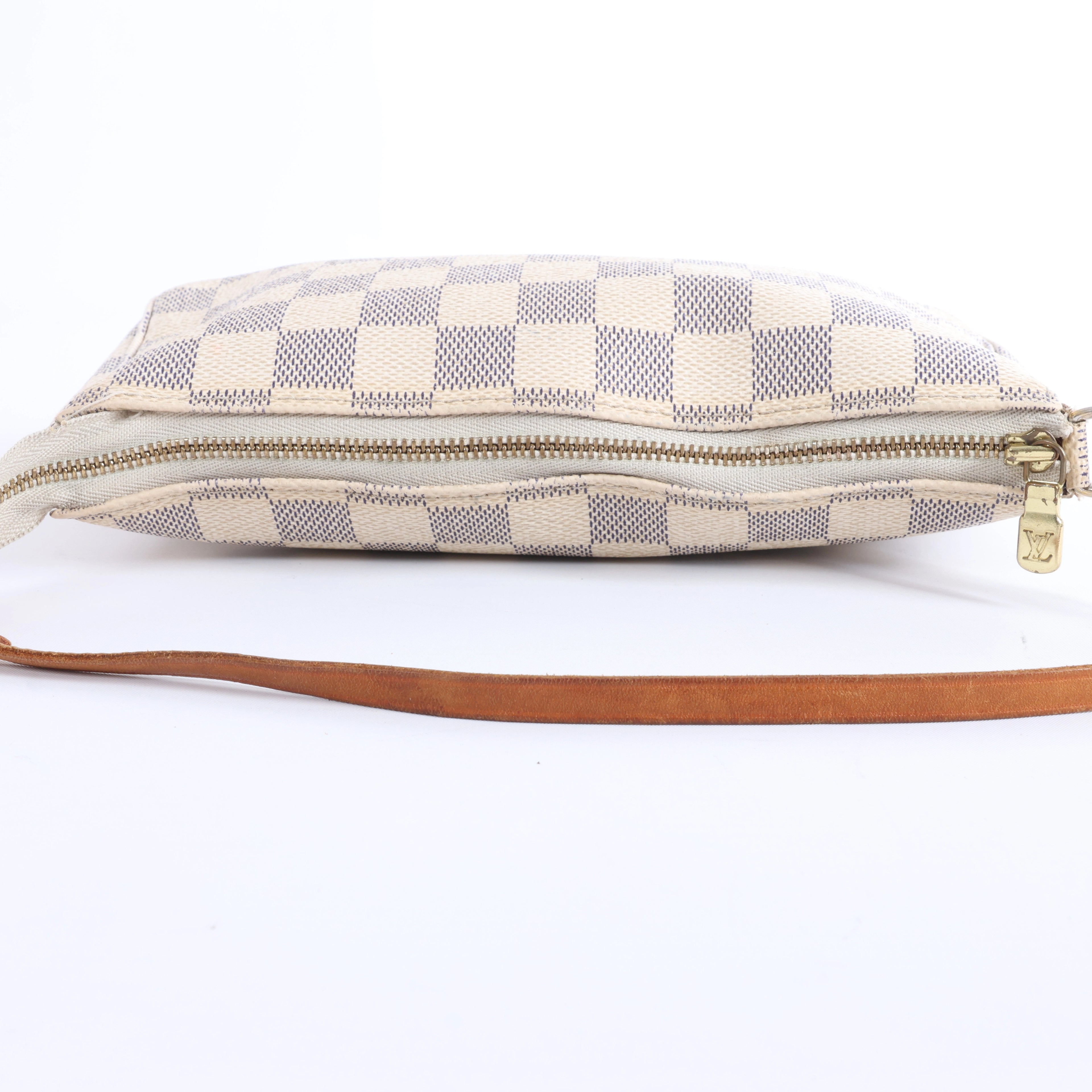 Louis Vuitton Pochette Accessoire Damier Azur Handbag in Beige N51986