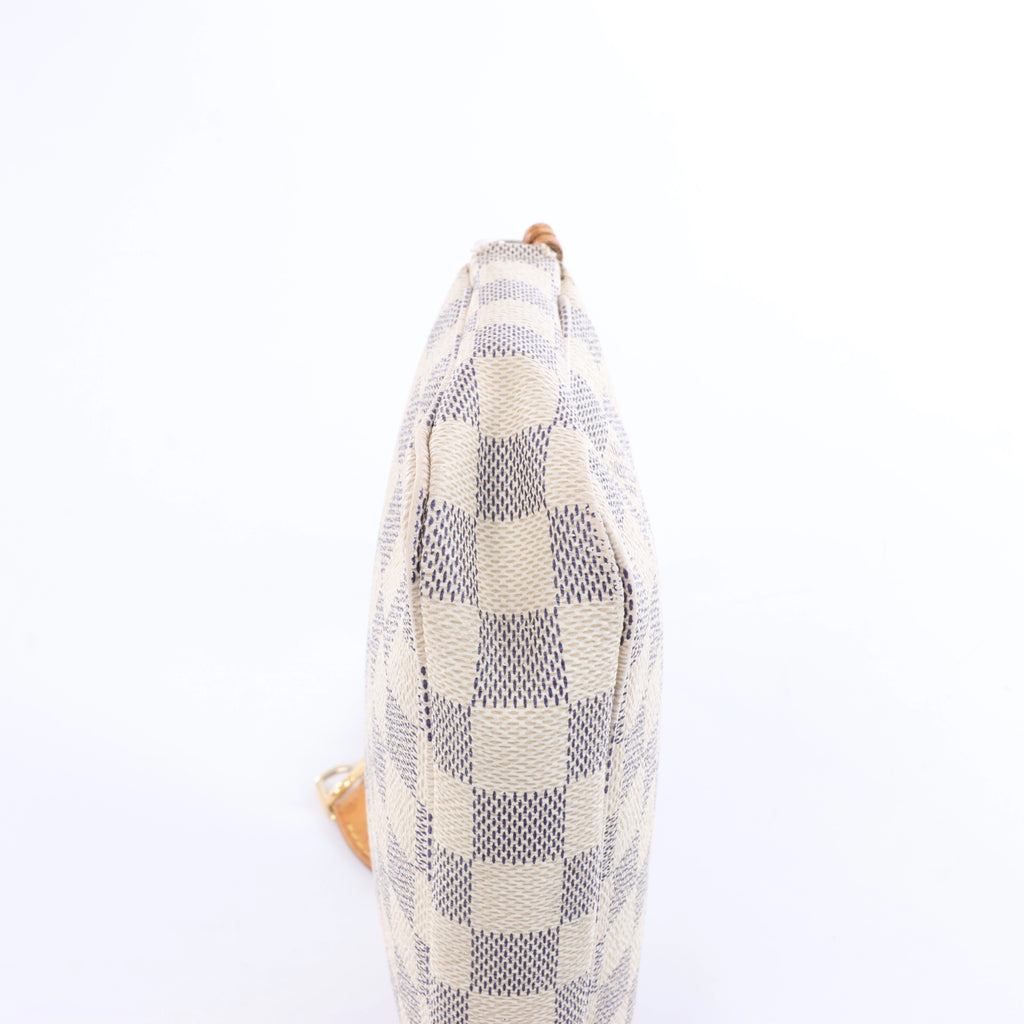 Louis Vuitton Pochette Accessoire Damier Azur Handbag in Beige N51986
