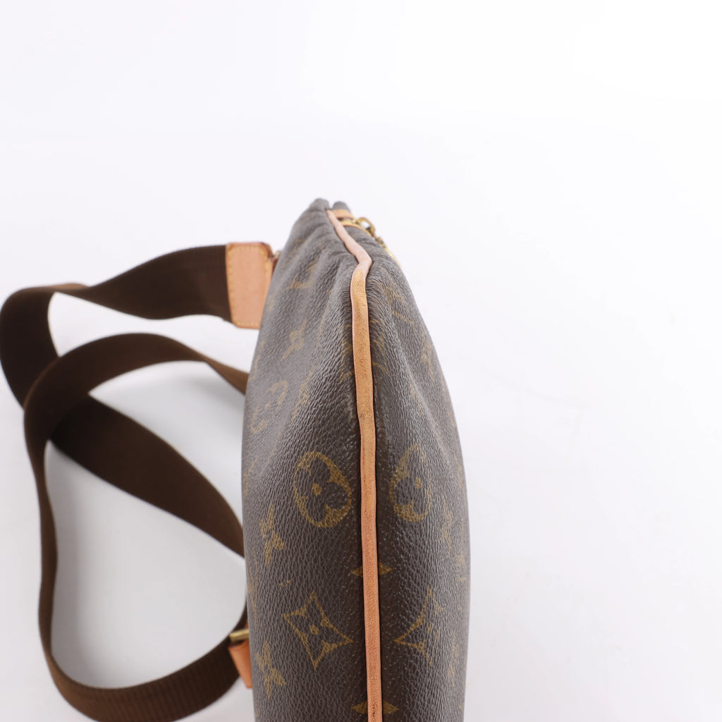Louis Vuitton Pochette Bosphole Monogram Canvas Crossbody Bag in Brown M40044