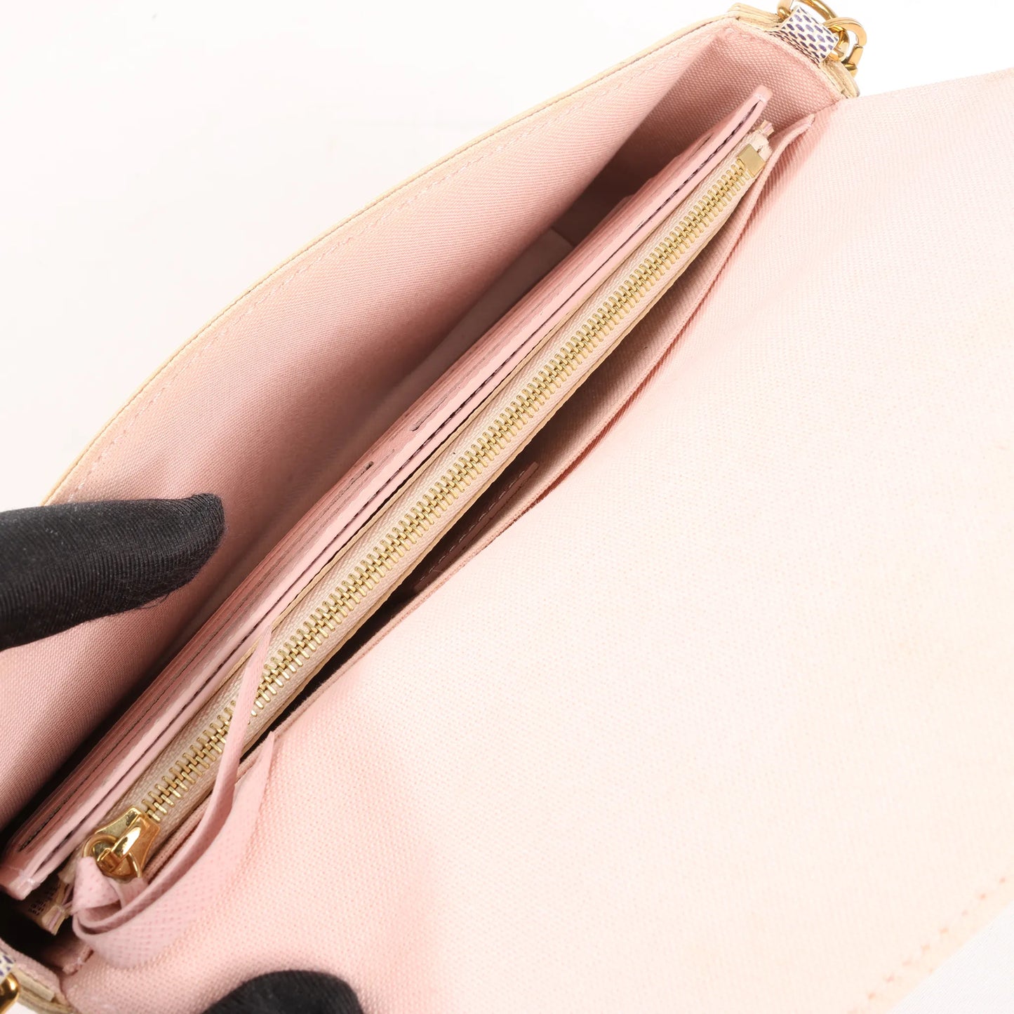 Louis Vuitton Damier Azur Pochette Pochette Félicie Crossbody Bag in Beige N63106