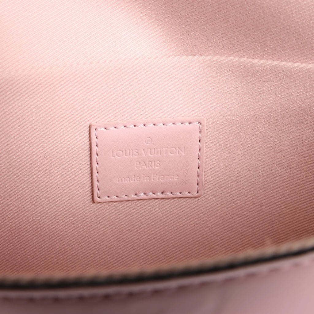Louis Vuitton Pochette Félicie Vernis Leather Crossbody Bag in Pink