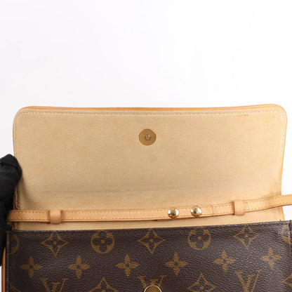 Louis Vuitton Monogram Canvas Pochette Twin GM Shoulder Bag M51852