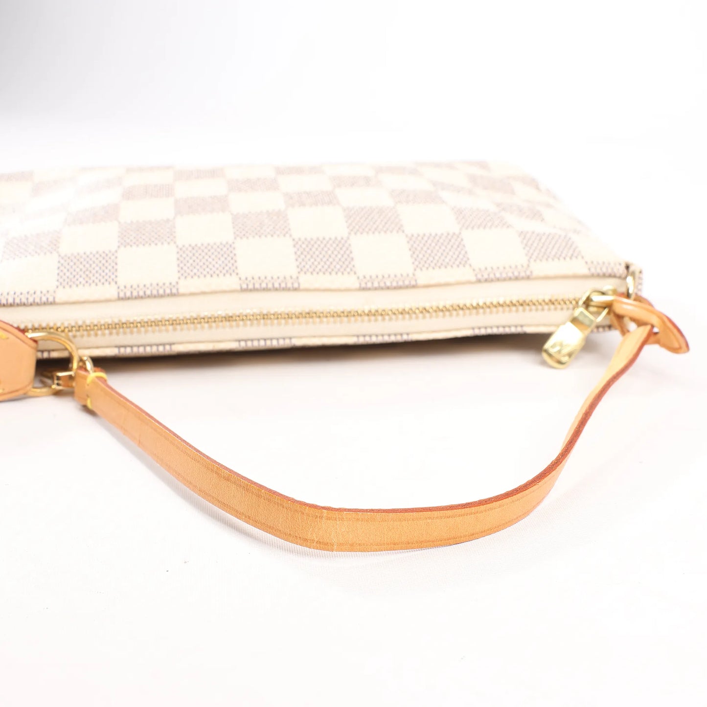 Louis Vuitton Damier Azur Pochette Accessoire Handbag in Beige N41207