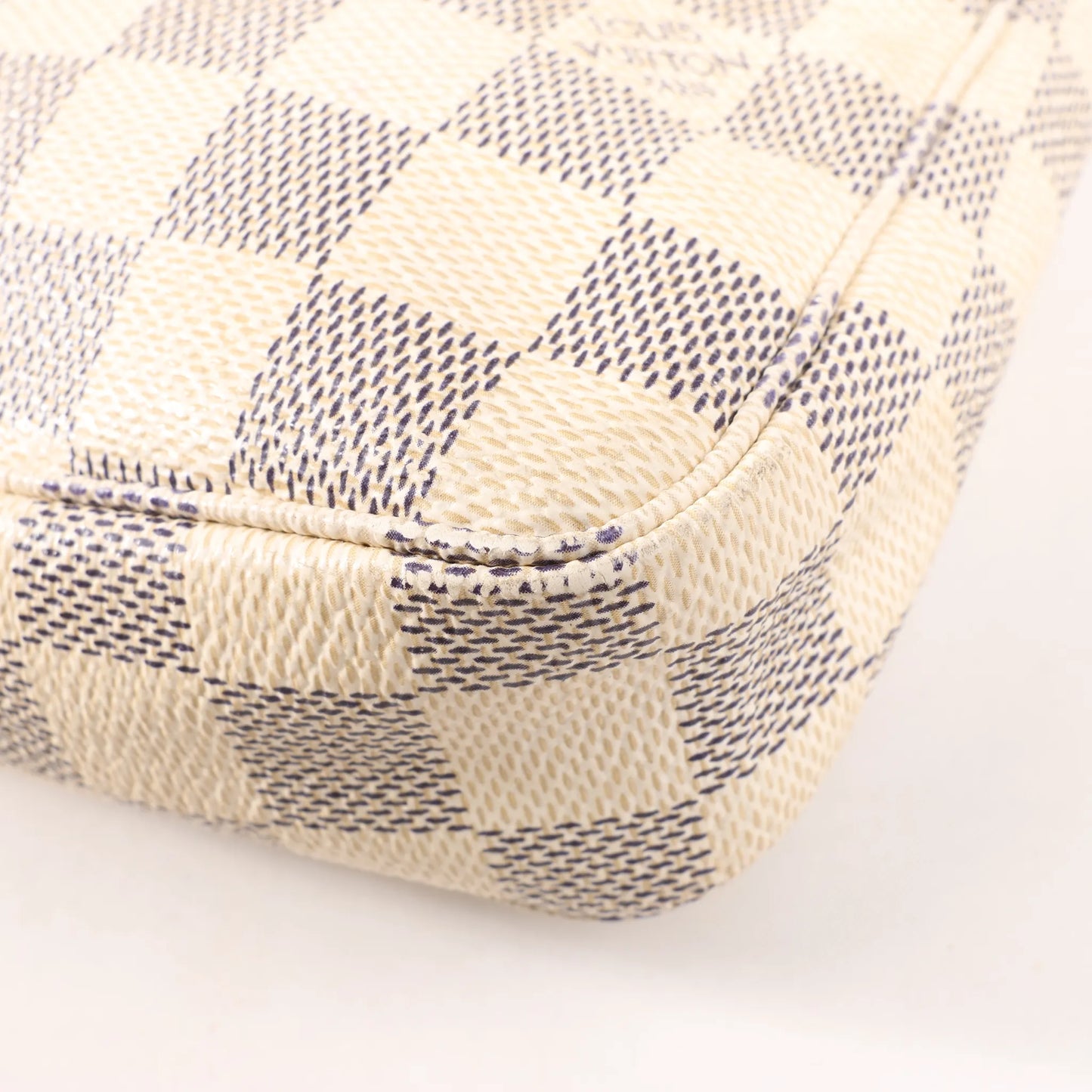 Louis Vuitton Pochette Accessoire Damier Azur Handbag in Beige N41207