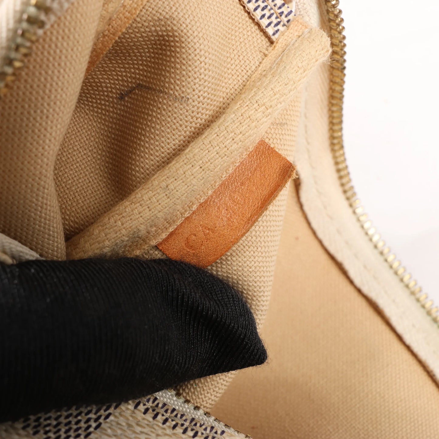 Louis Vuitton Pochette Accessoire Damier Azur Handbag in Beige N41207