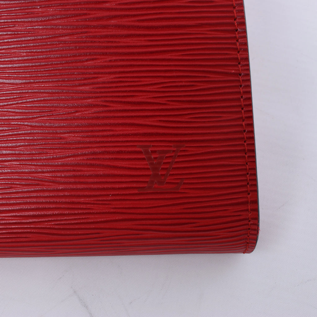 Louis Vuitton Pochette Accessoire Epi Leather Handbag in Red M52947