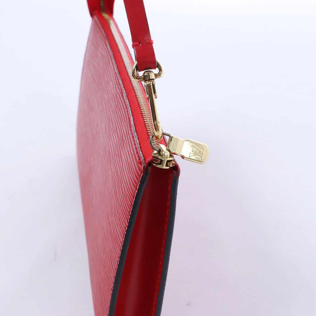 Louis Vuitton Pochette Accessoire Epi Leather Handbag in Red M52947