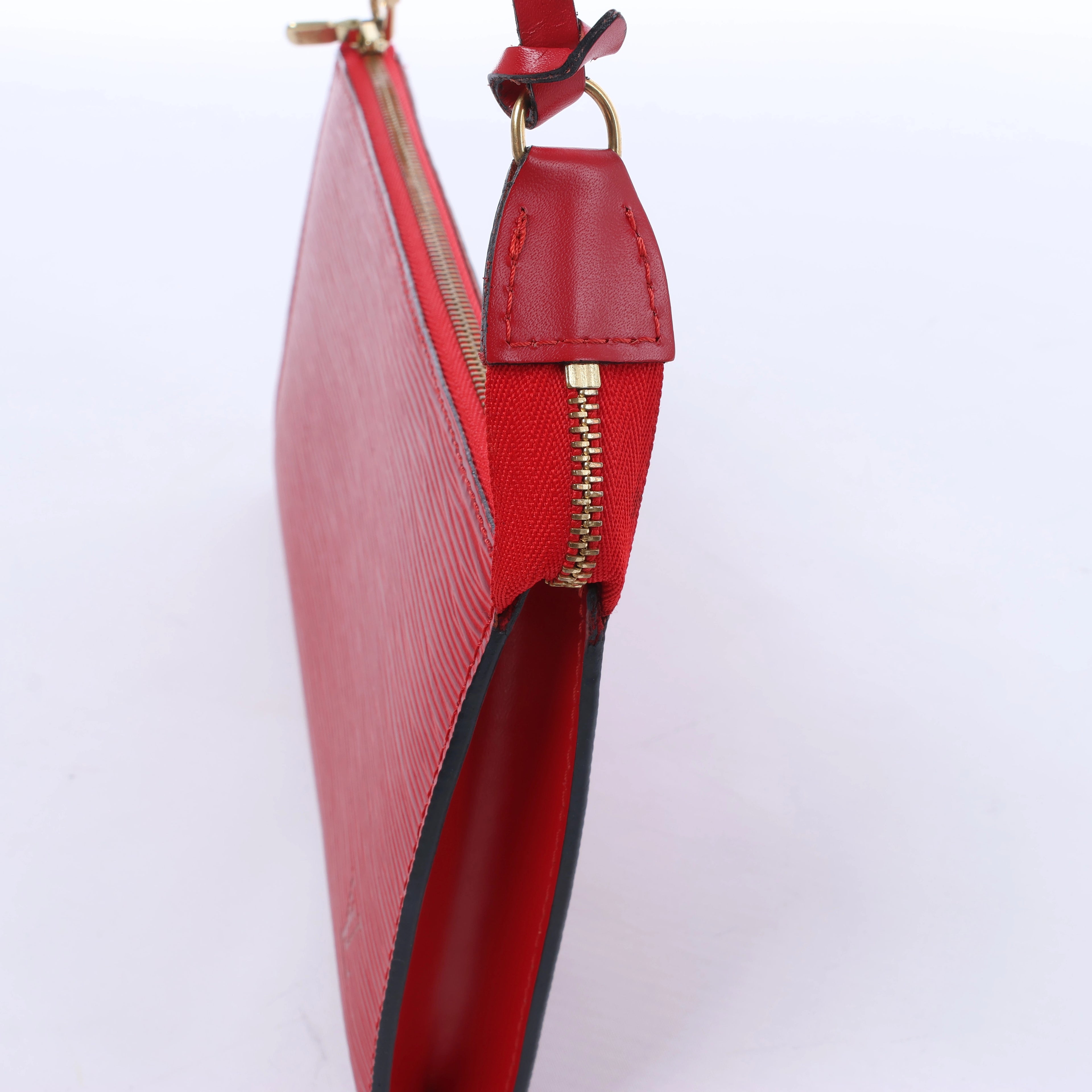 Louis Vuitton Pochette Accessoire Epi Leather Handbag in Red M52947