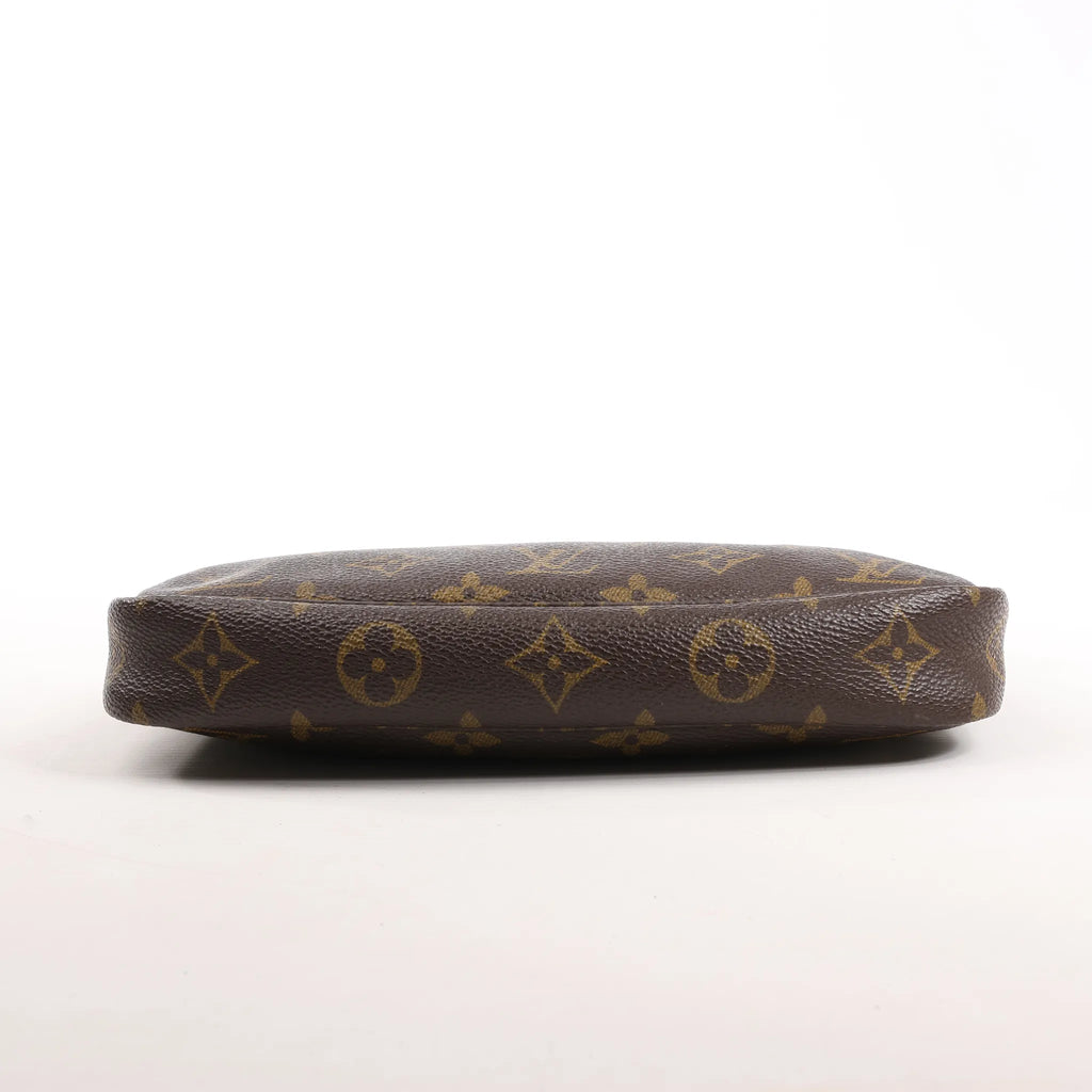 Louis Vuitton Pochette Accessoir Monogram Canvas Handbag in Brown M51980