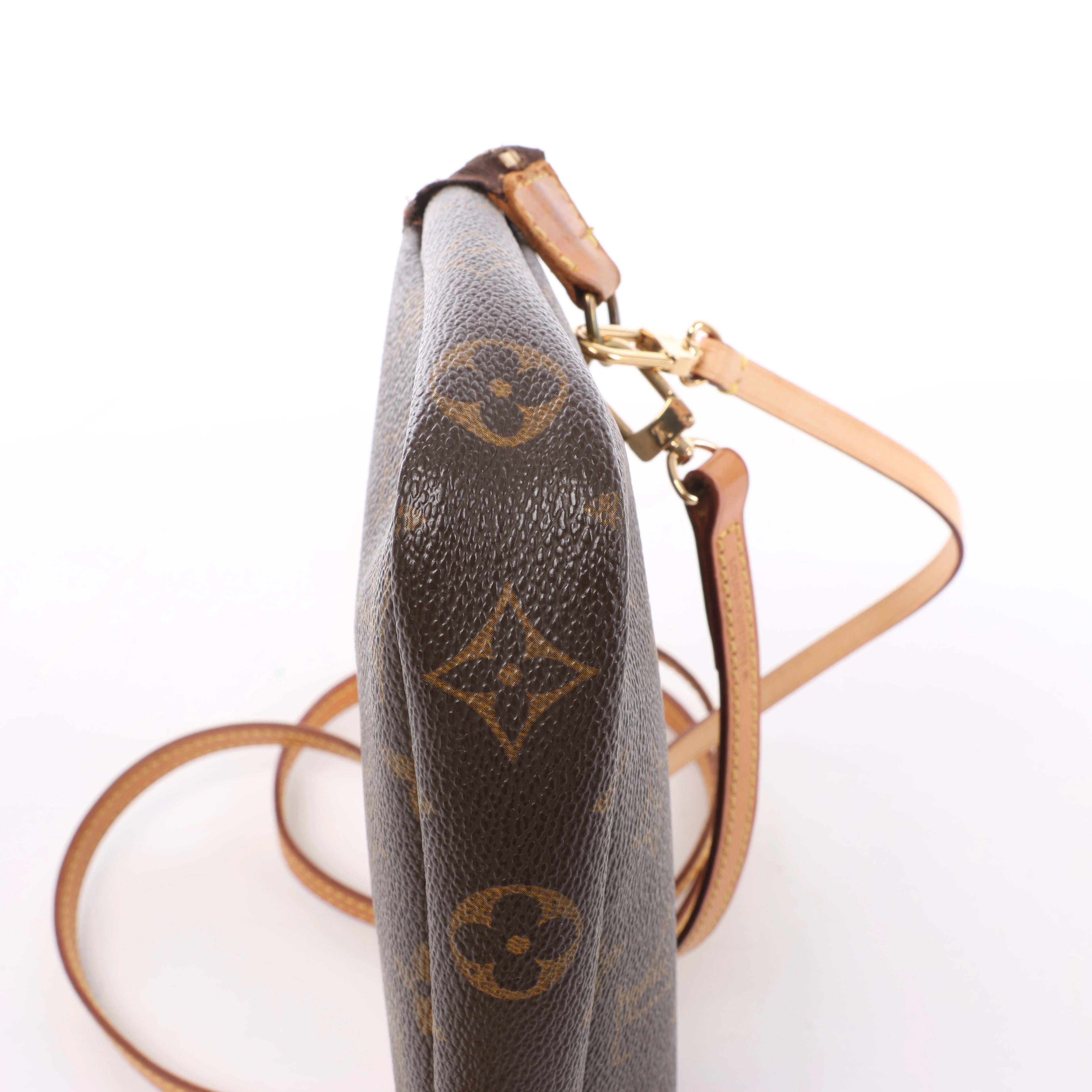 Bolso de mano Louis Vuitton Pochette Accessoir de lona con monograma en marrón M51980