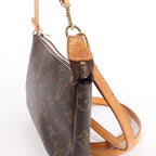 Bolso de mano Louis Vuitton Pochette Accessoir de lona con monograma en marrón M51980
