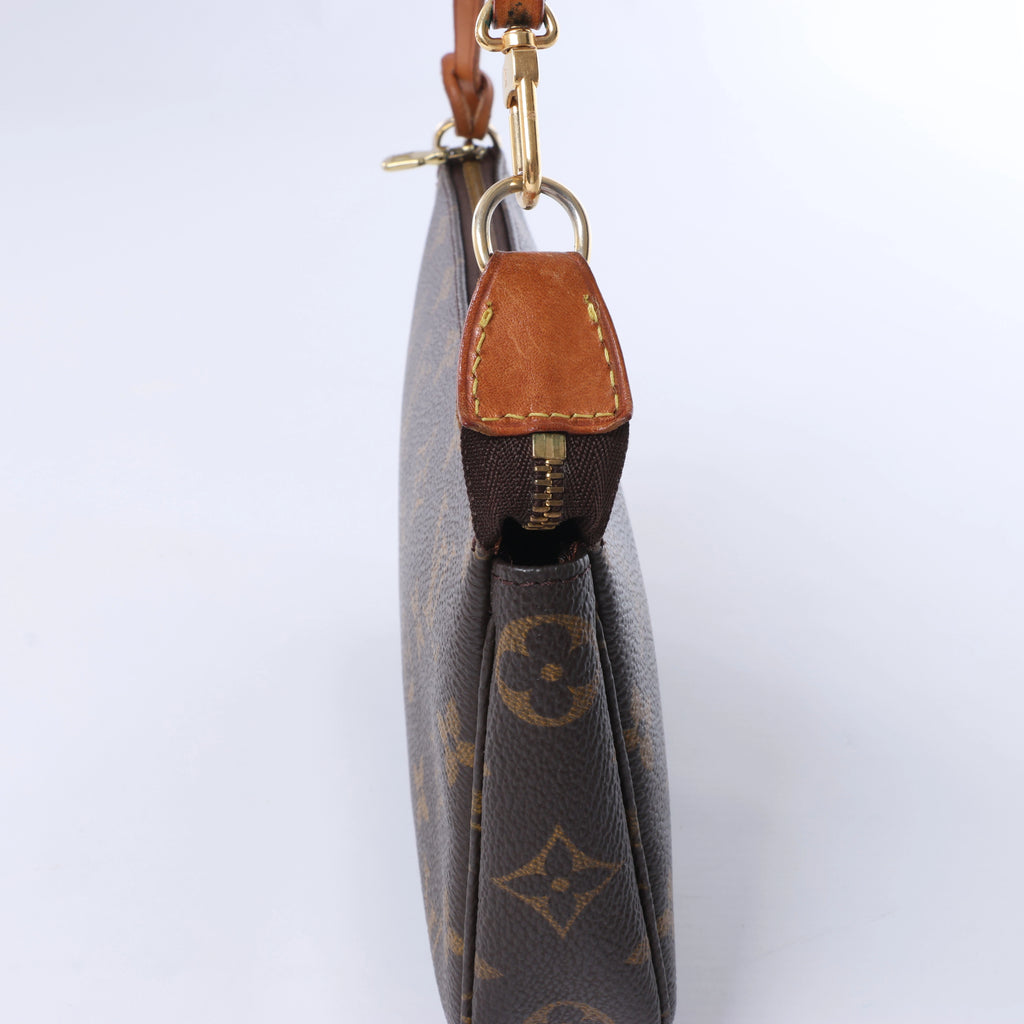 Louis Vuitton Monogram Canvas Pochette Accessoire Handbag M51980