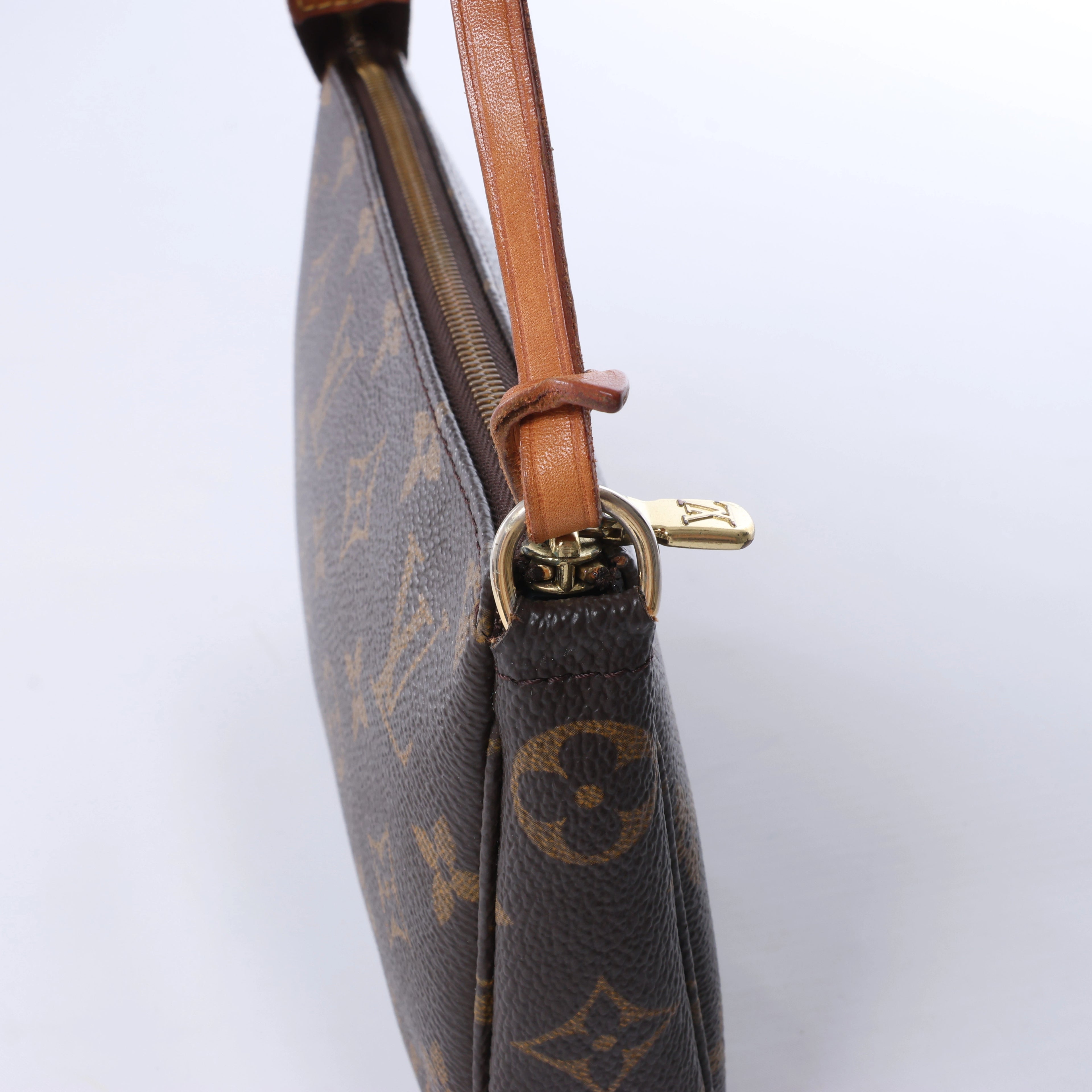 Louis Vuitton Monogram Canvas Pochette Accessoire Handbag M51980