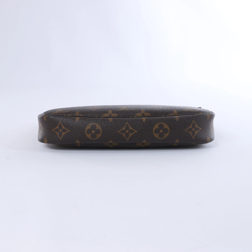 Louis Vuitton Monogram Canvas Pochette Accessoire Handbag M51980
