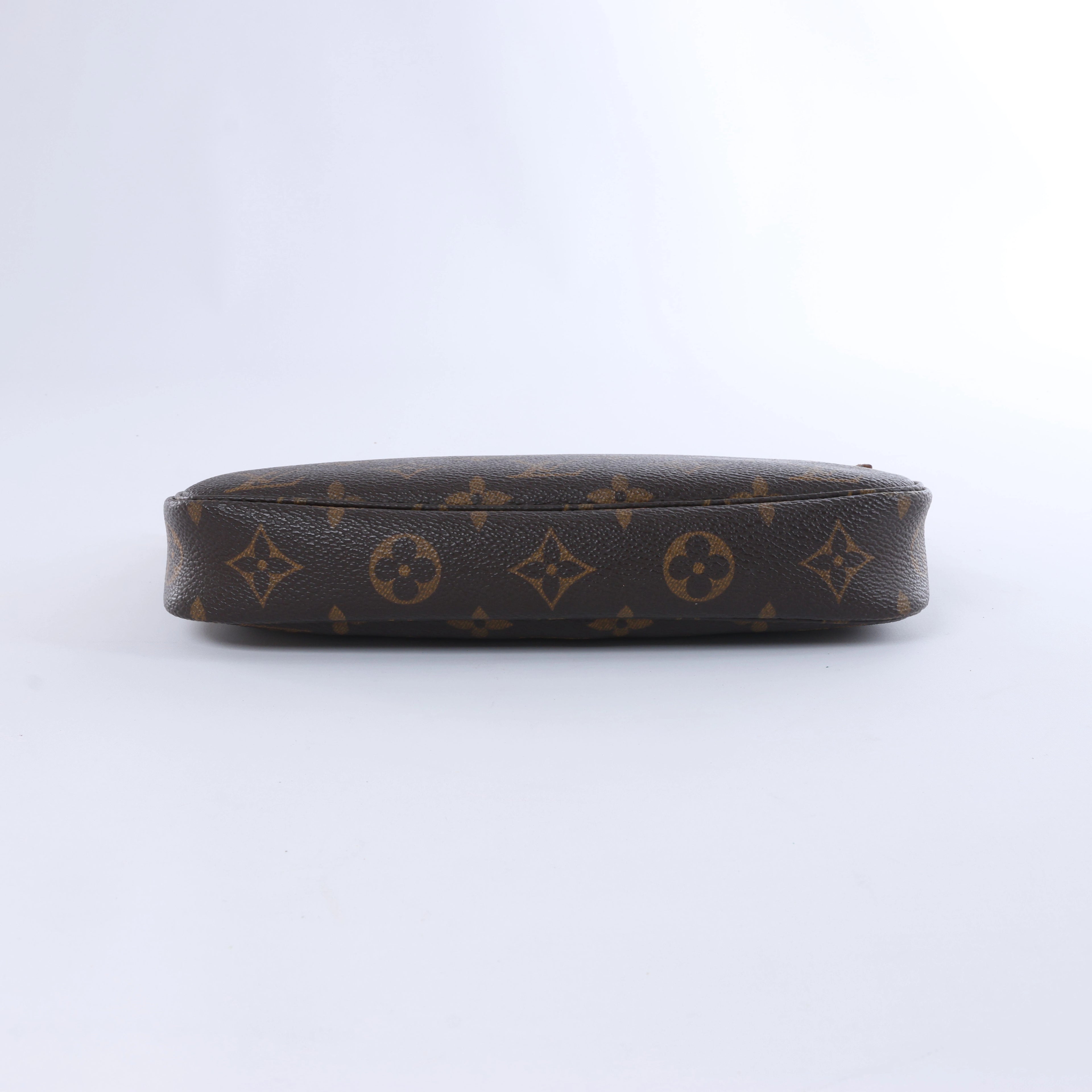Louis Vuitton Monogram Canvas Pochette Accessoire Handbag M51980