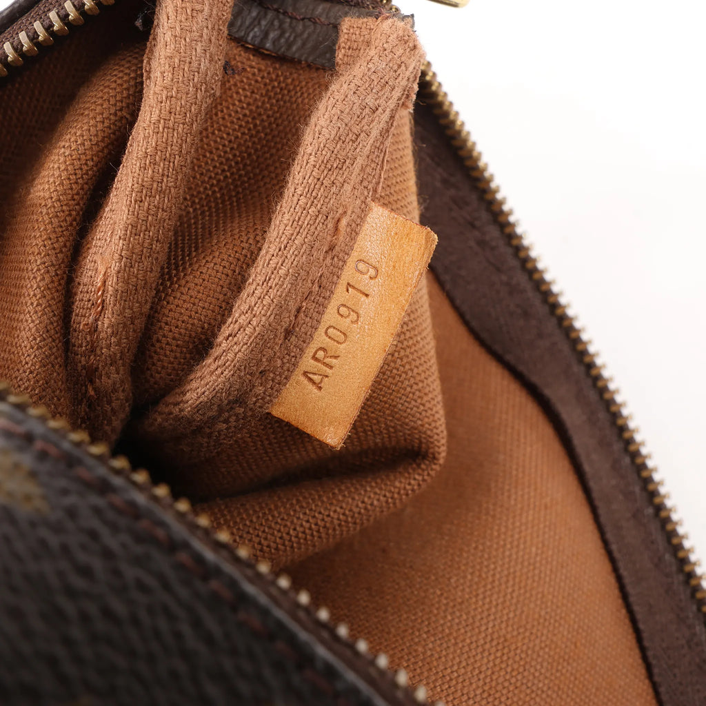 Louis Vuitton Pochette Accessoir Monogram Handbag in Brown M51980