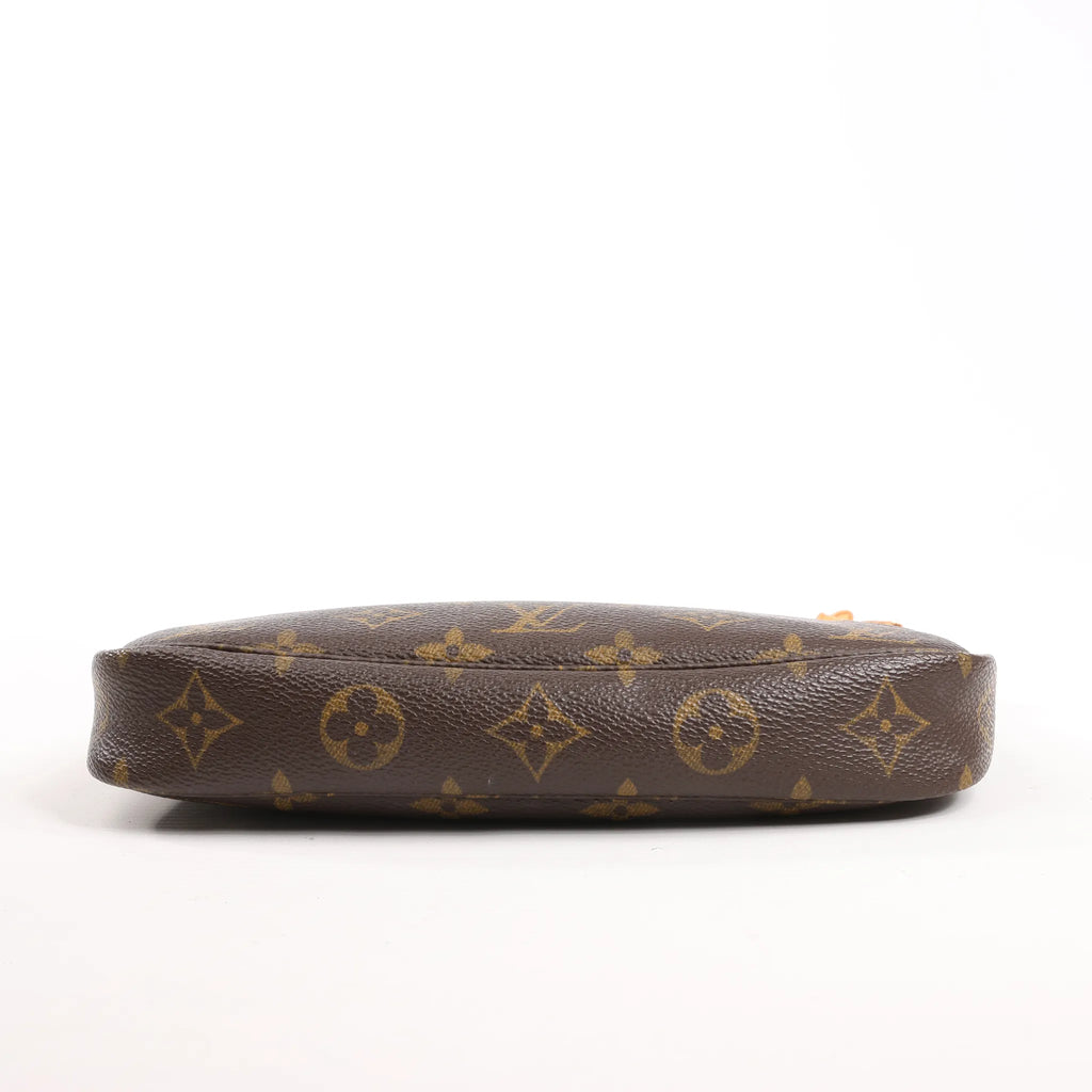 Louis Vuitton Pochette Accessoir Monogram Handbag in Brown M51980