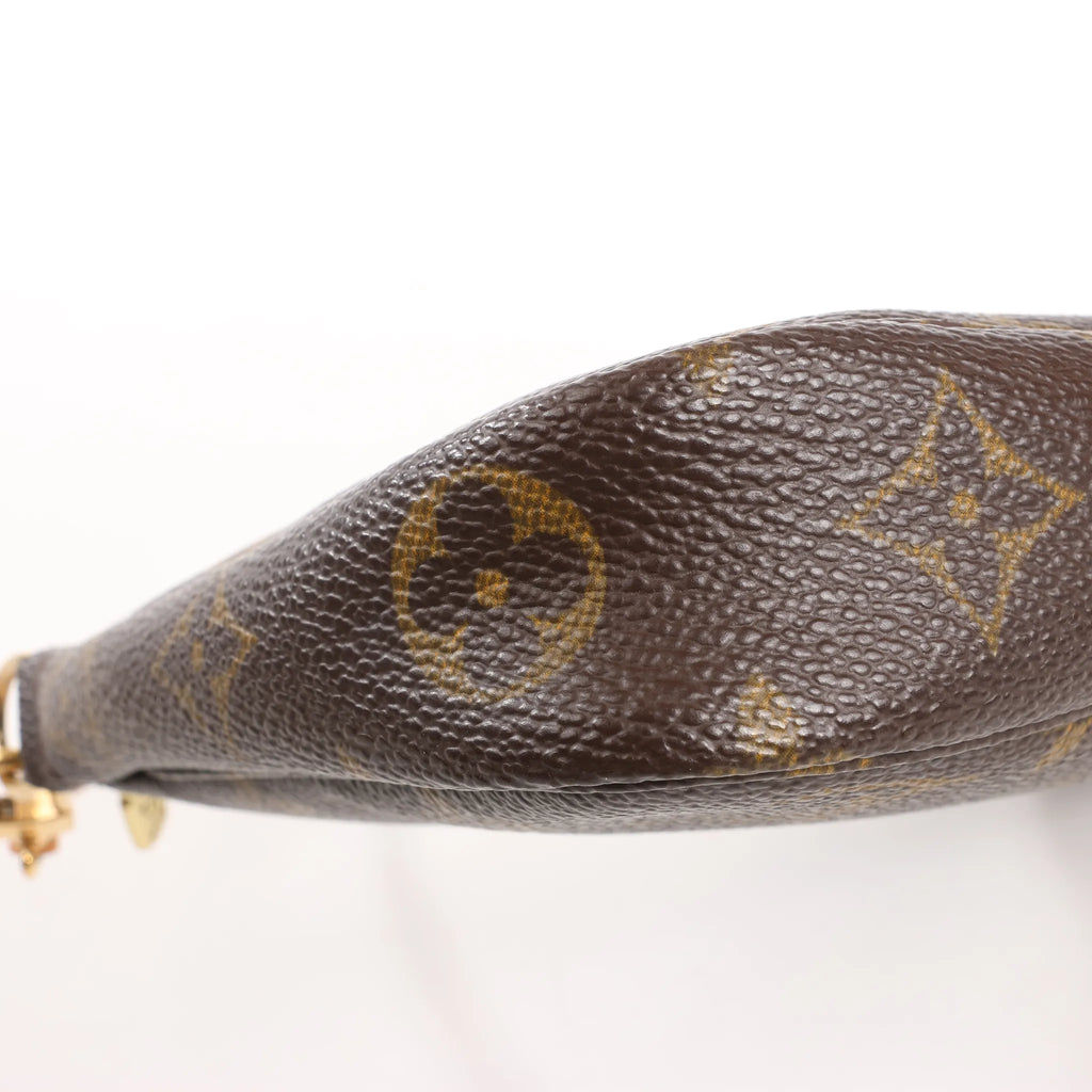 Louis Vuitton Pochette Accessoir Monogram Handbag in Brown M51980