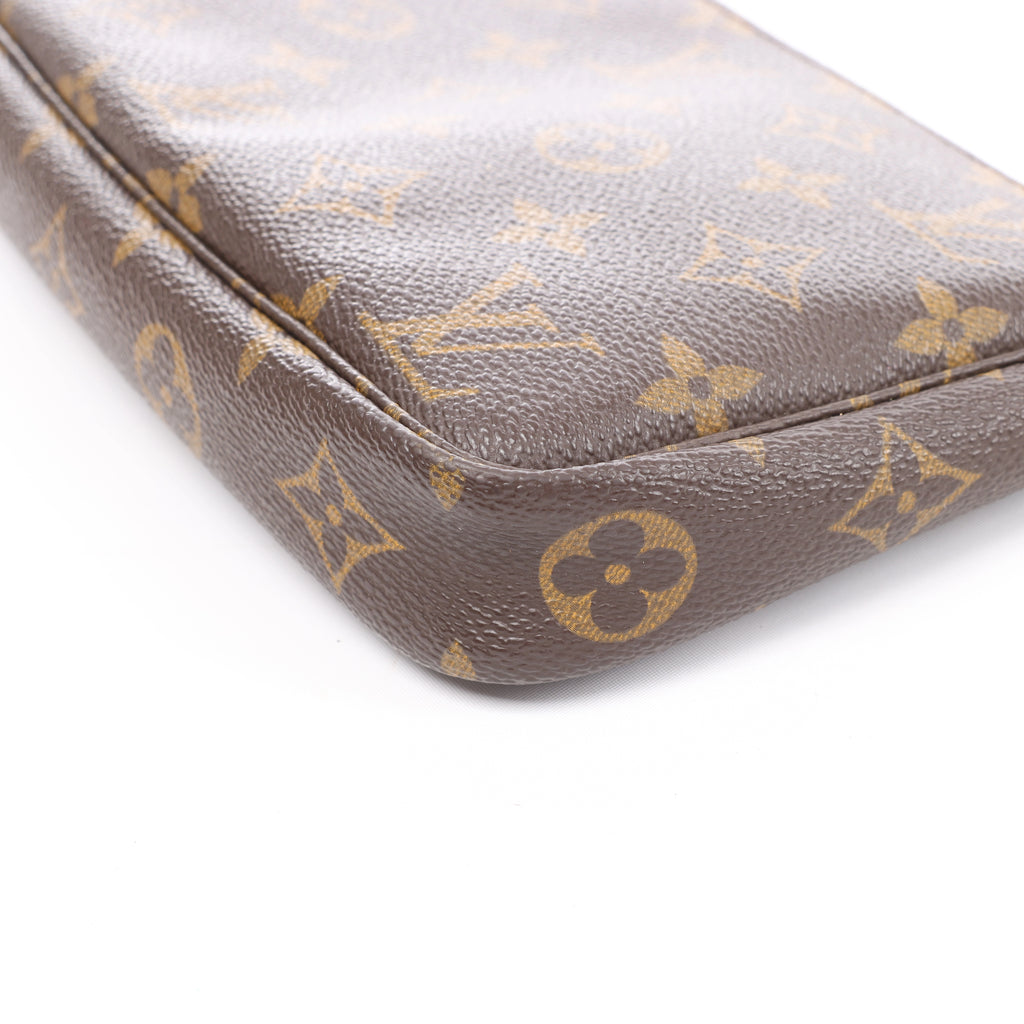 Bolso de mano Louis Vuitton Pochette Accessoir de lona con monograma en marrón M51980