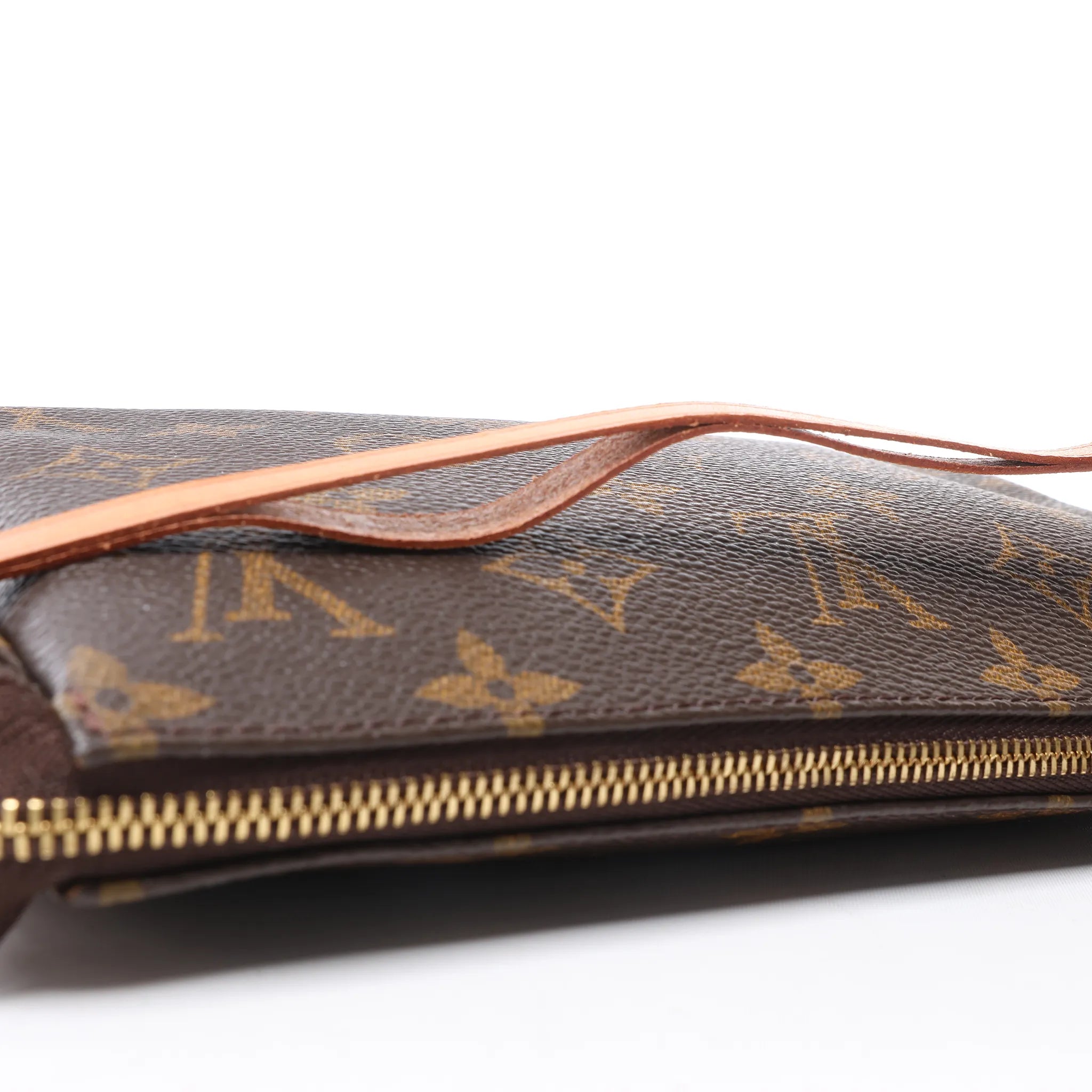 Louis Vuitton Pochette Accessoir Monogram Canvas Handbag in Brown M51980