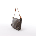 Bolso de mano Louis Vuitton Pochette Accessoir de lona con monograma en marrón M51980